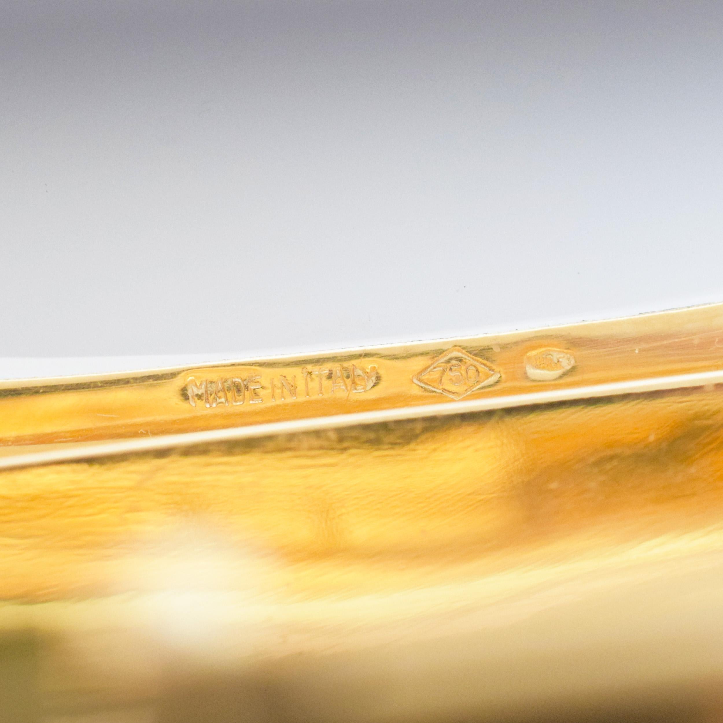 Striped Blue Enamel Pill Box In 18k Yellow Gold. For Sale 8