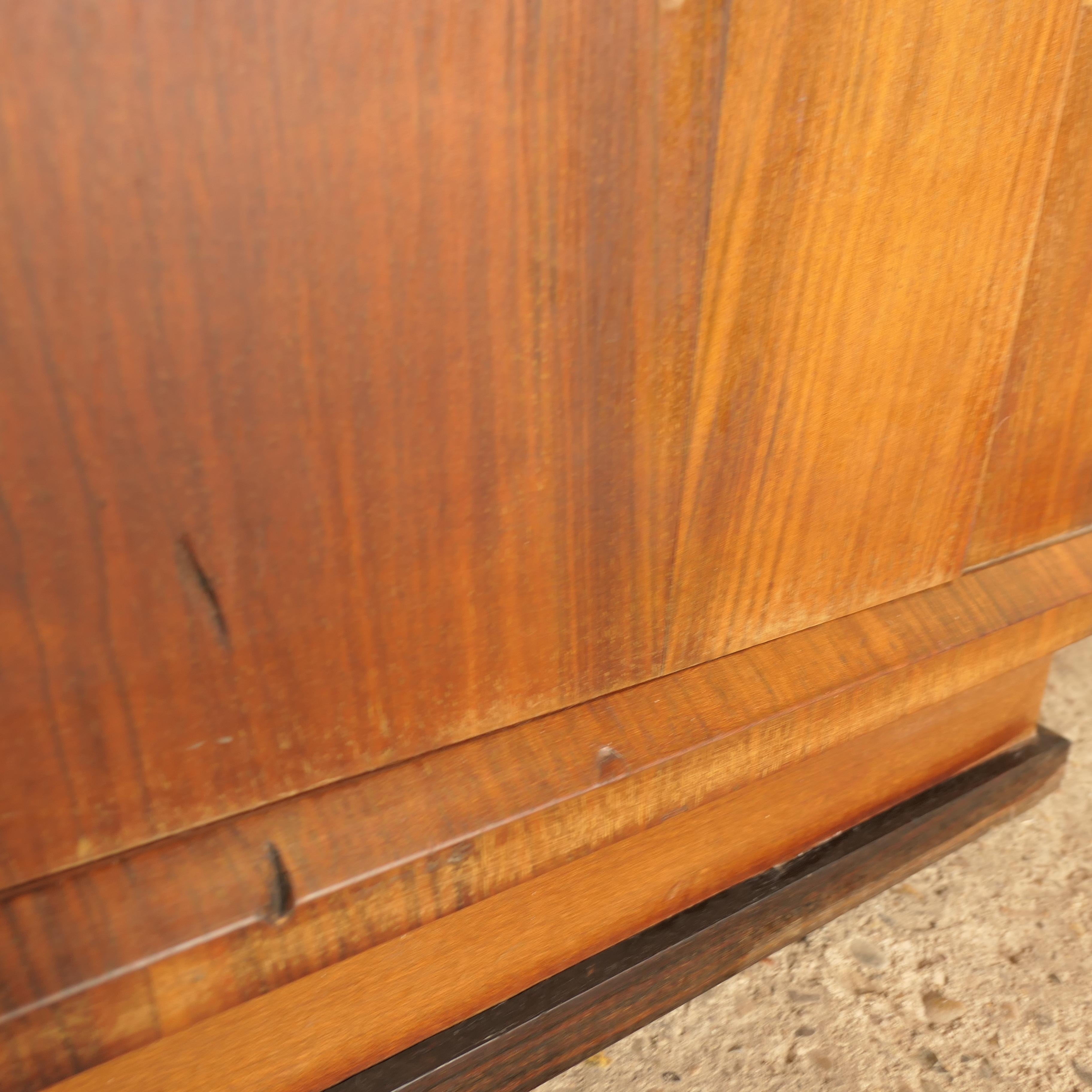 Tocador de burl rayado en venta 5