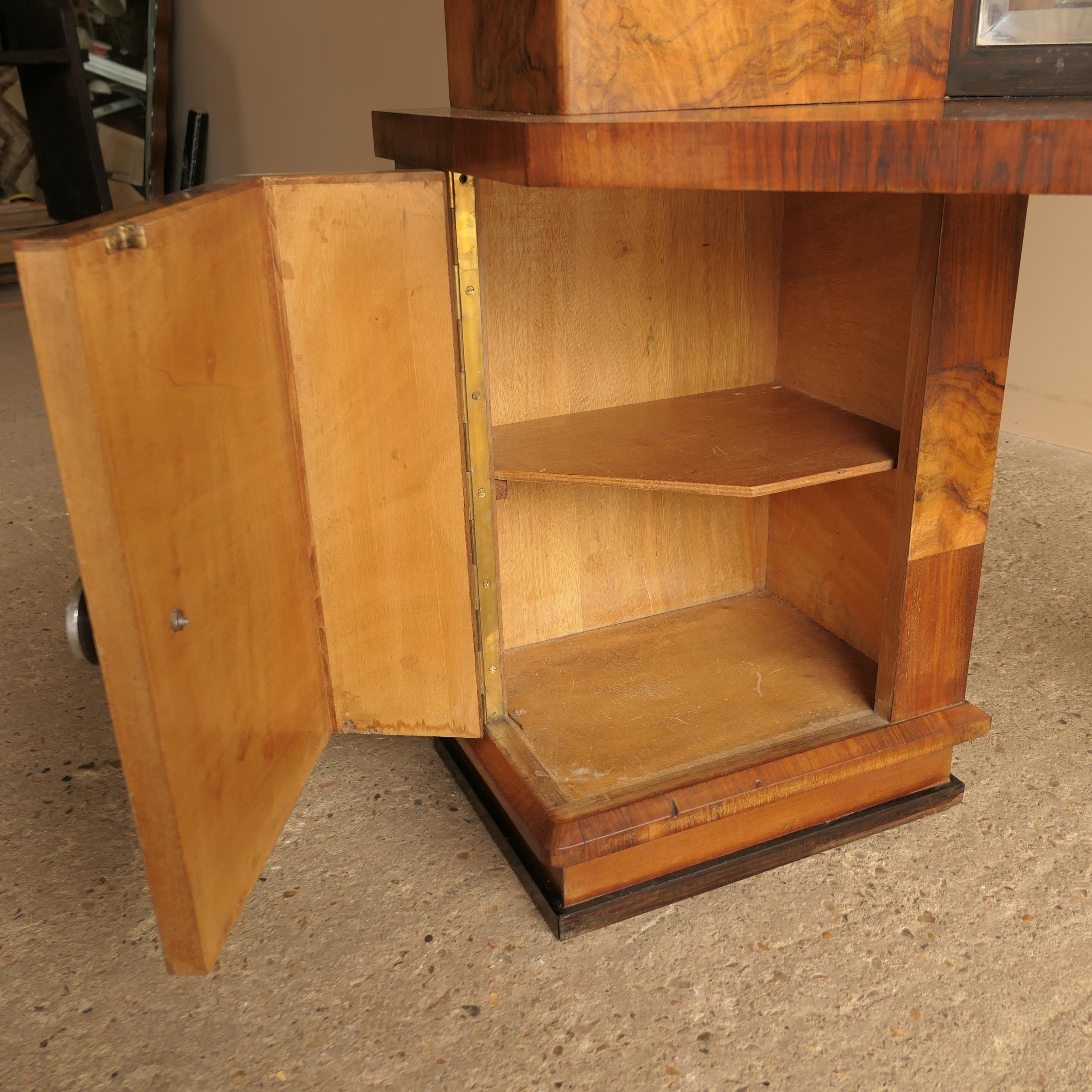 Tocador de burl rayado en venta 6