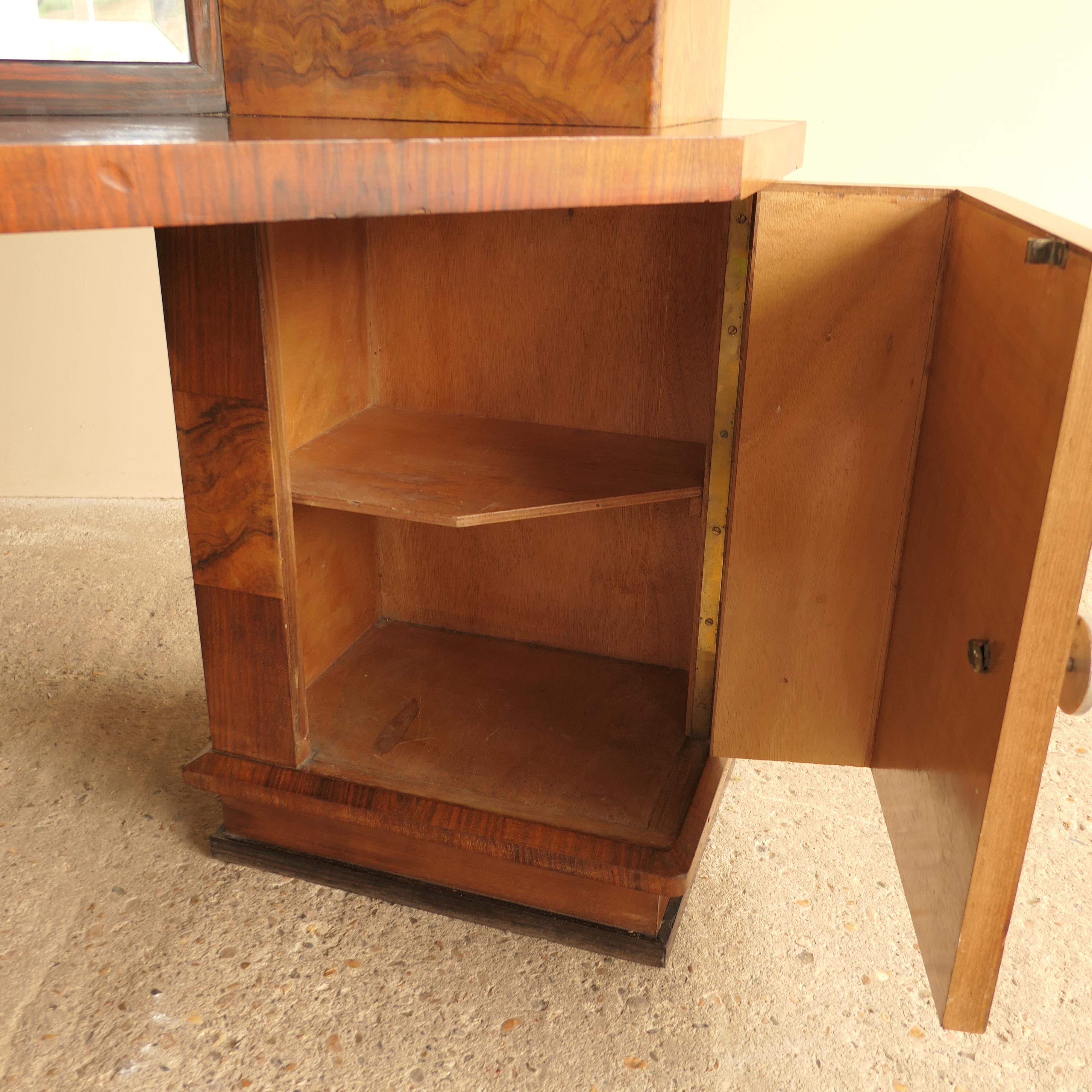 Tocador de burl rayado en venta 7