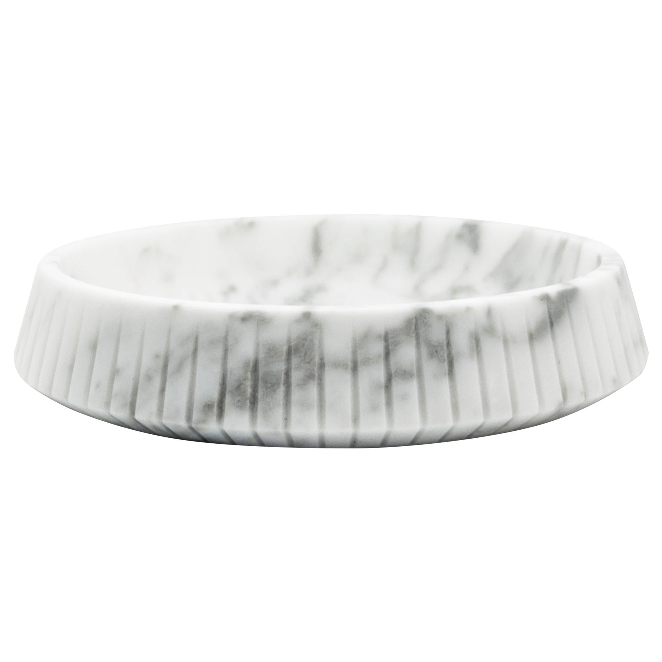 Handmade Striped Centrepiece in White Carrara Marble