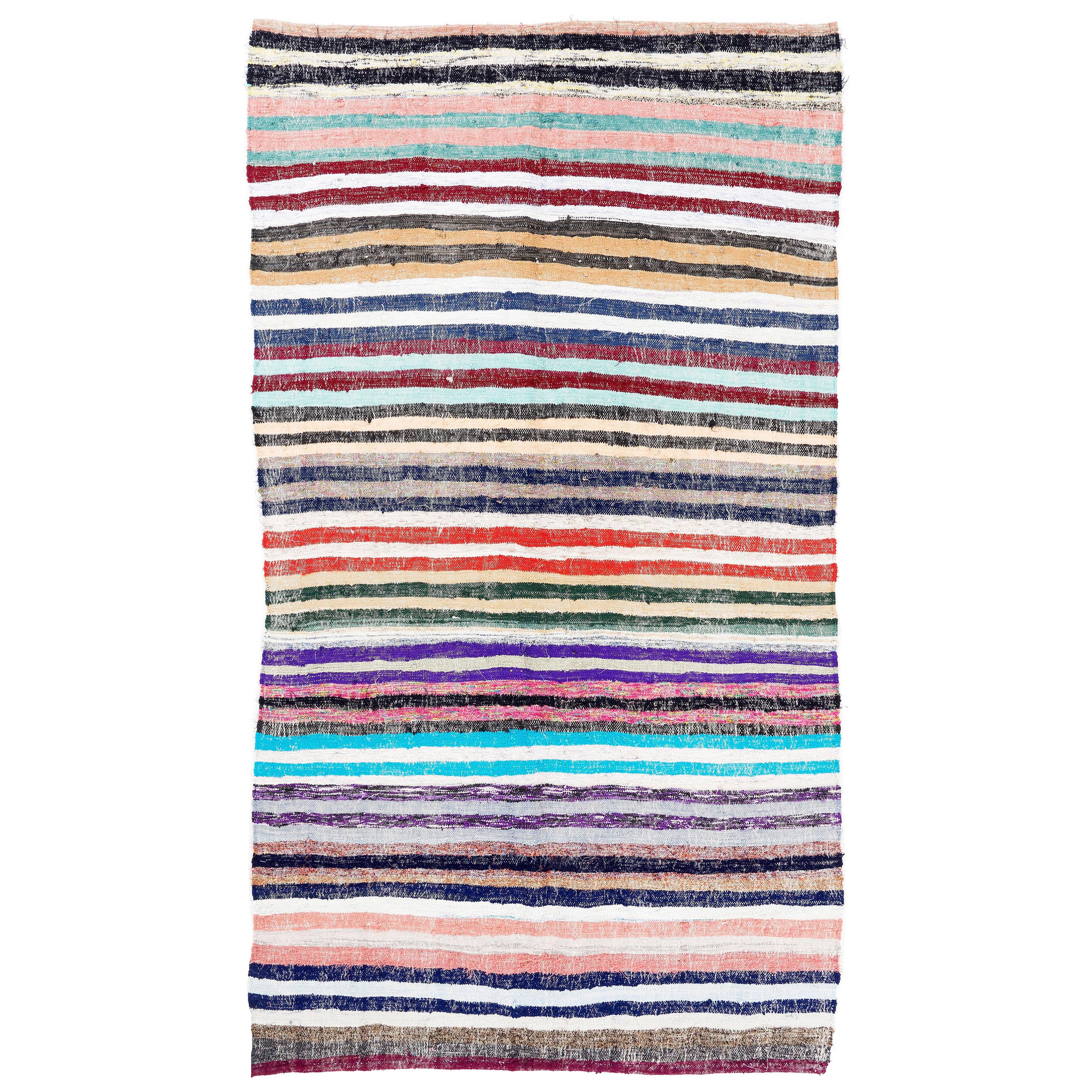 gestreifter Baumwoll-Kelim im Vintage-Stil, 5x8.8 Ft. Flachgewebter Rag-Teppich. Schöner türkischer Teppich
