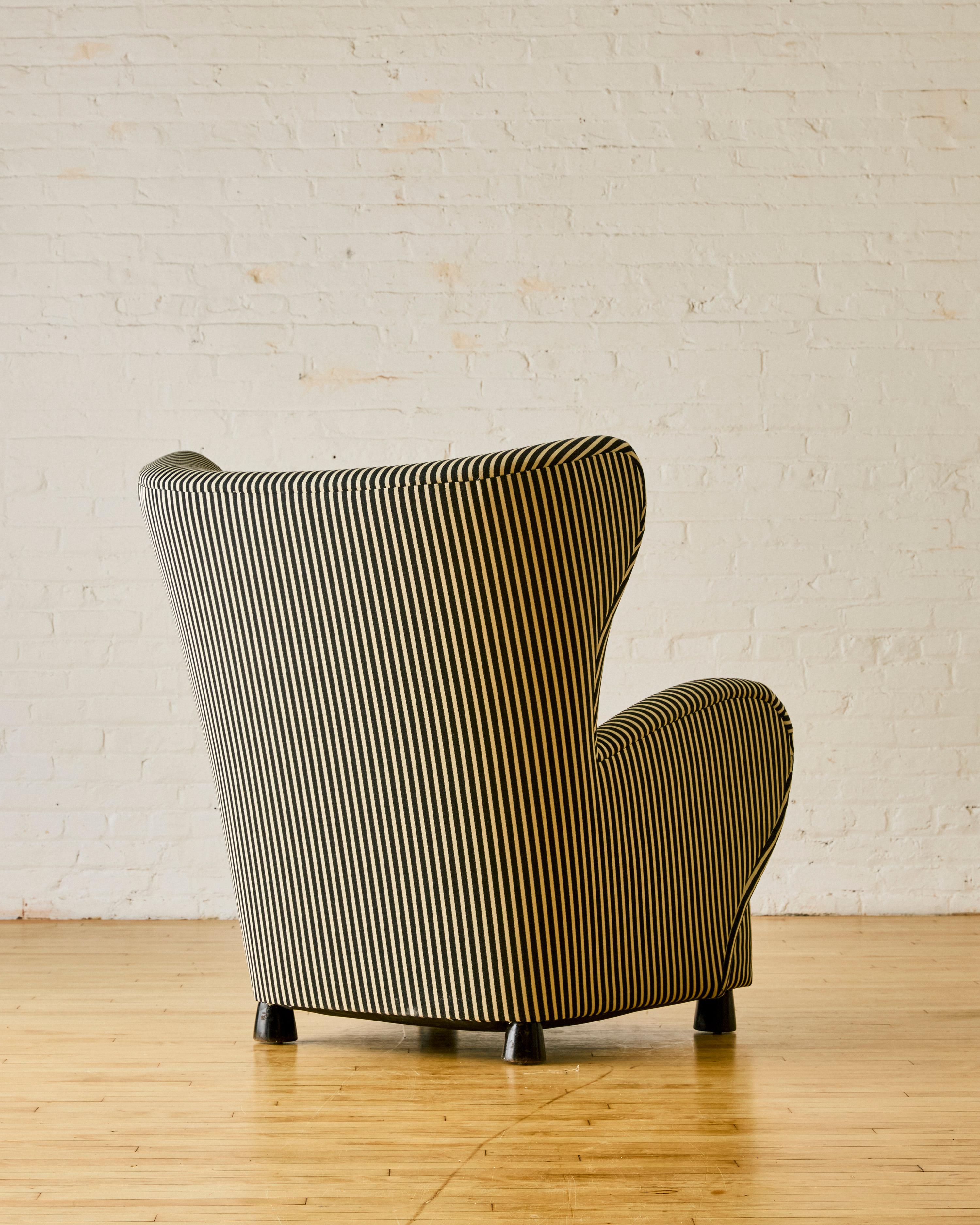 Sillón danés a rayas Attr. a Flemming Lassen Danés en venta