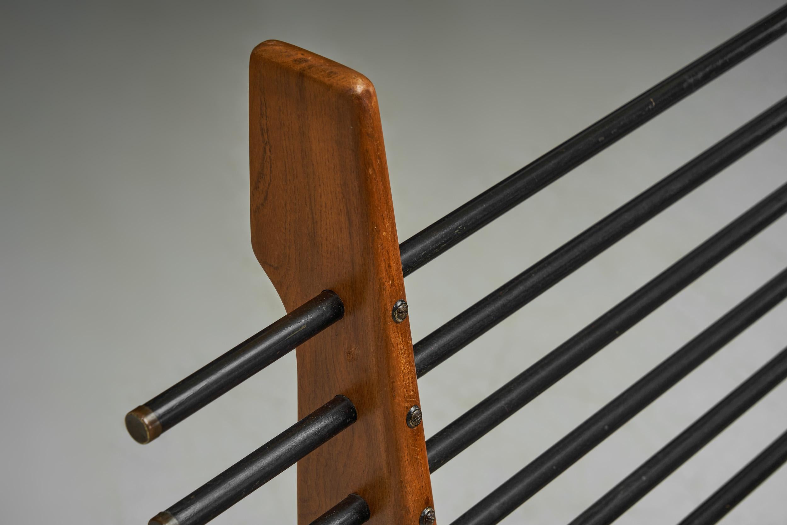 Striped Daybed by Franco Campo and Carlo Graffi for Home Torino, Italy 1960s For Sale 4
