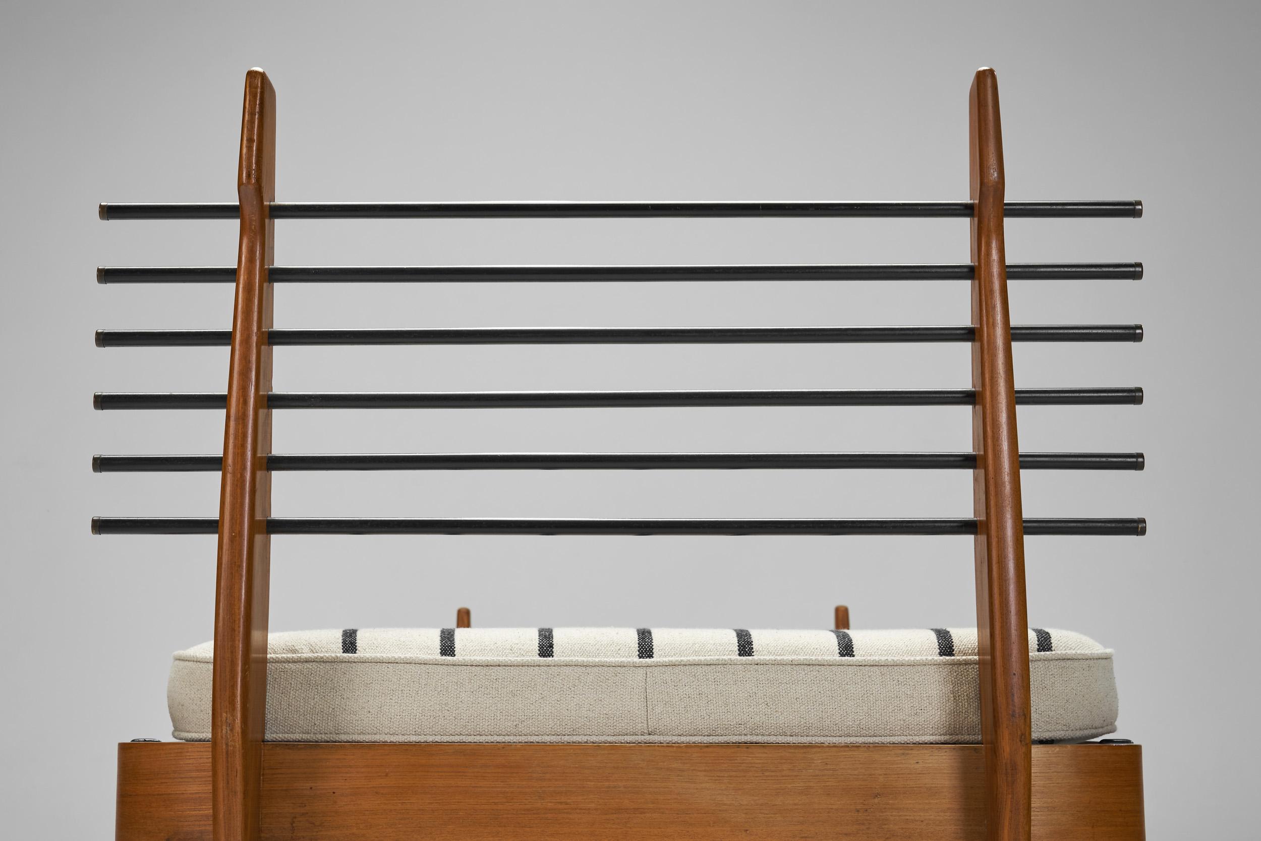 Striped Daybed by Franco Campo and Carlo Graffi for Home Torino, Italy 1960s For Sale 5