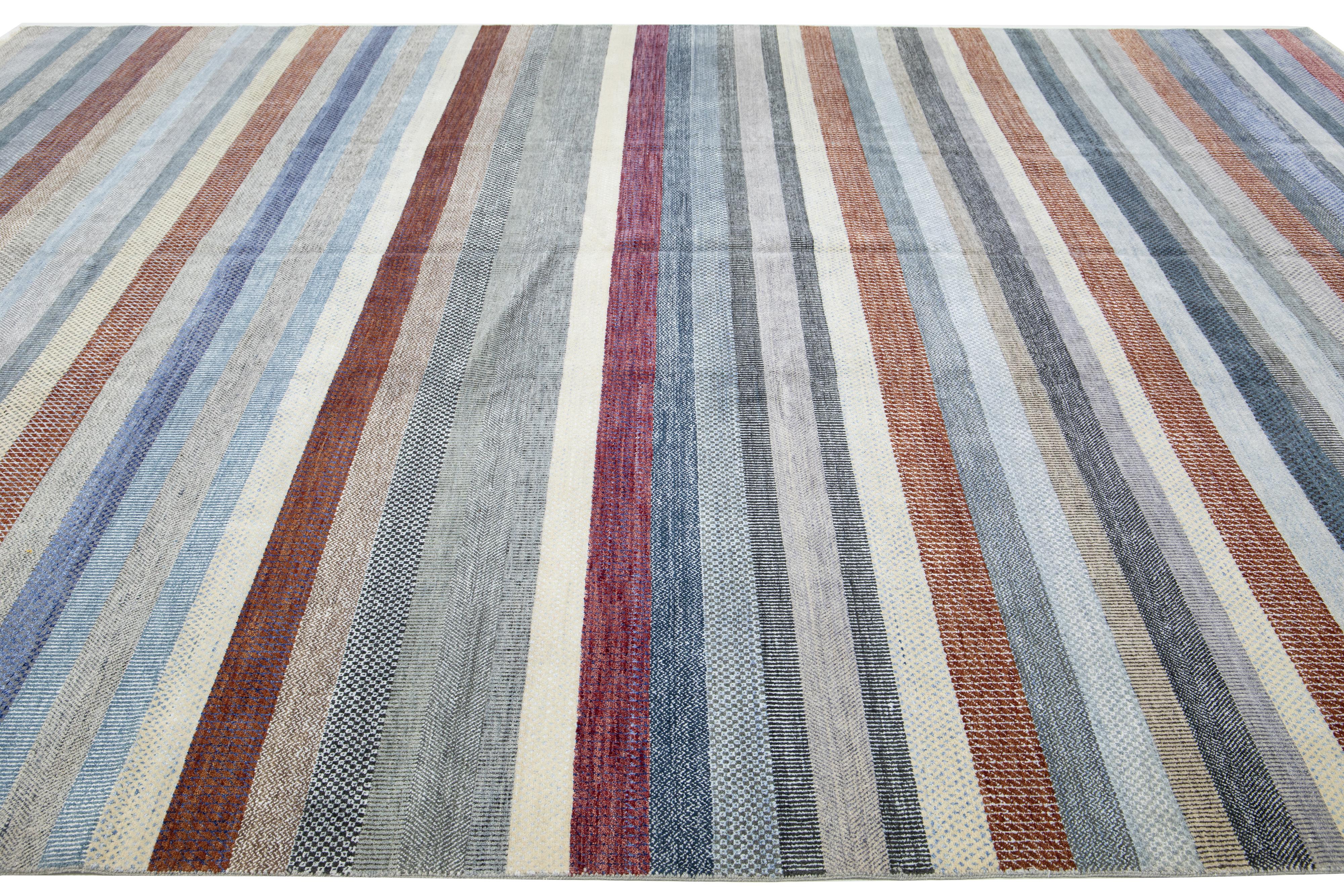 Contemporary Striped Designed Modern Savannah Handmade Wool Rug In Gray For Sale