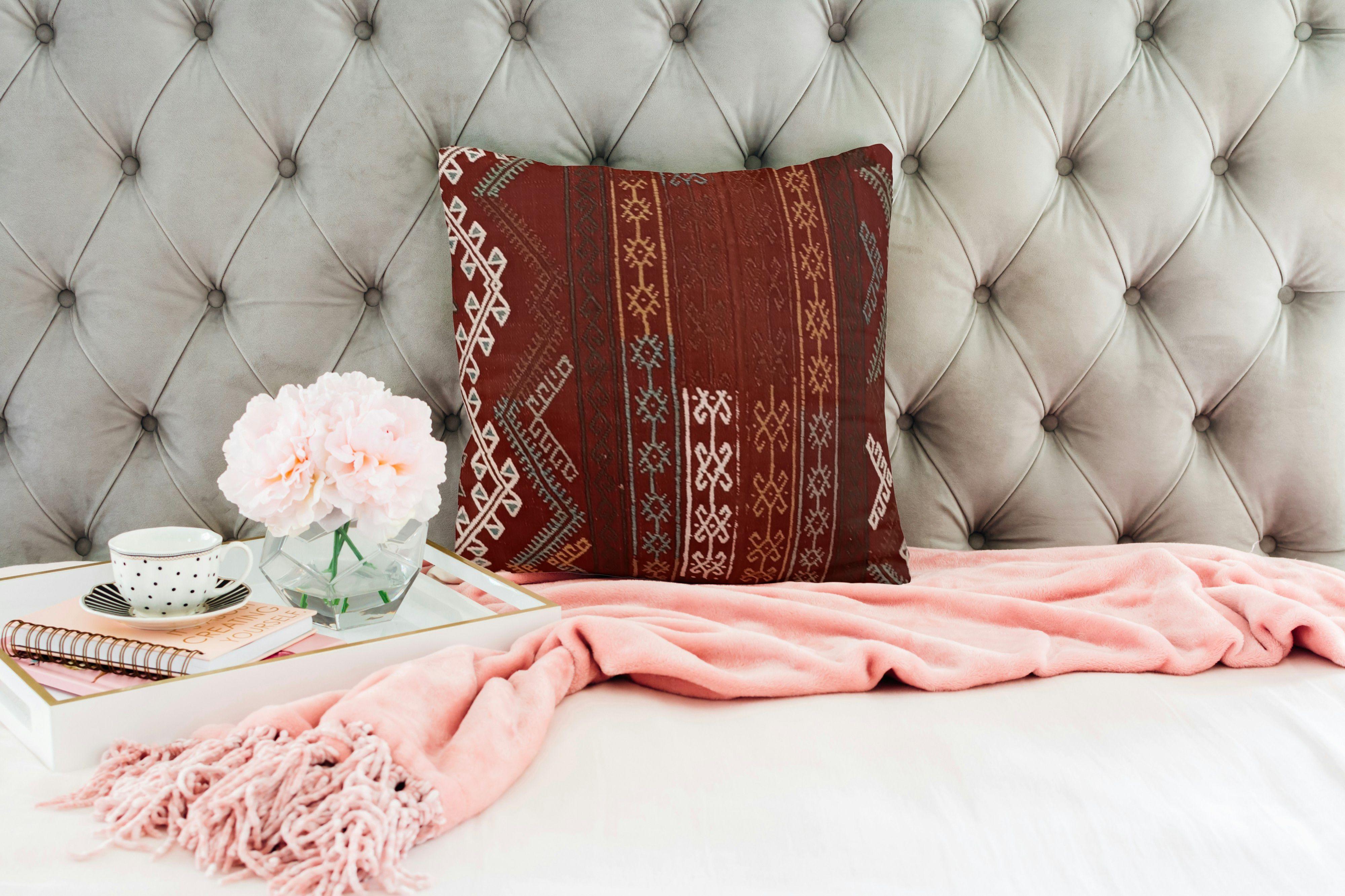 XXIe siècle et contemporain Housse de coussin Kilim Striped Decorative Tribal Wool Pillow Contemporary Geometric en vente