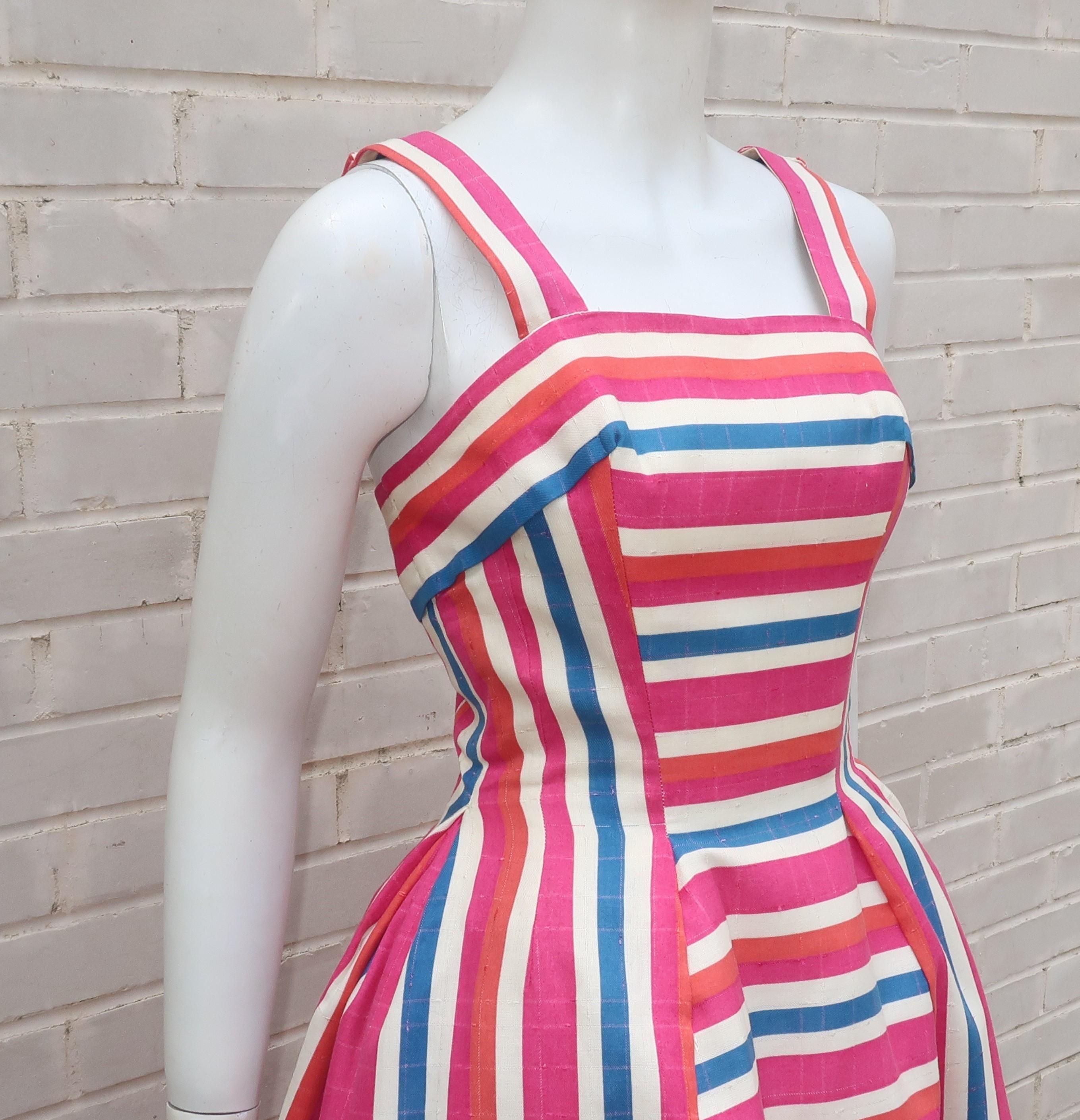 Striped Linen Sun Dress With Built-in Crinoline, C.1960 In Good Condition For Sale In Atlanta, GA