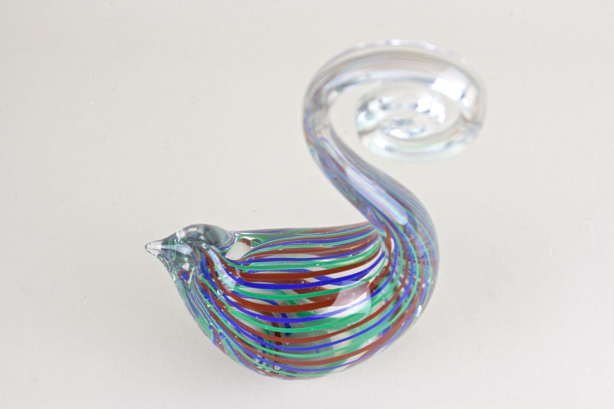 Striped Murano Glass Bird Sculpture, Mid Century Murano Glass Art, IT ca. 1970 For Sale 3