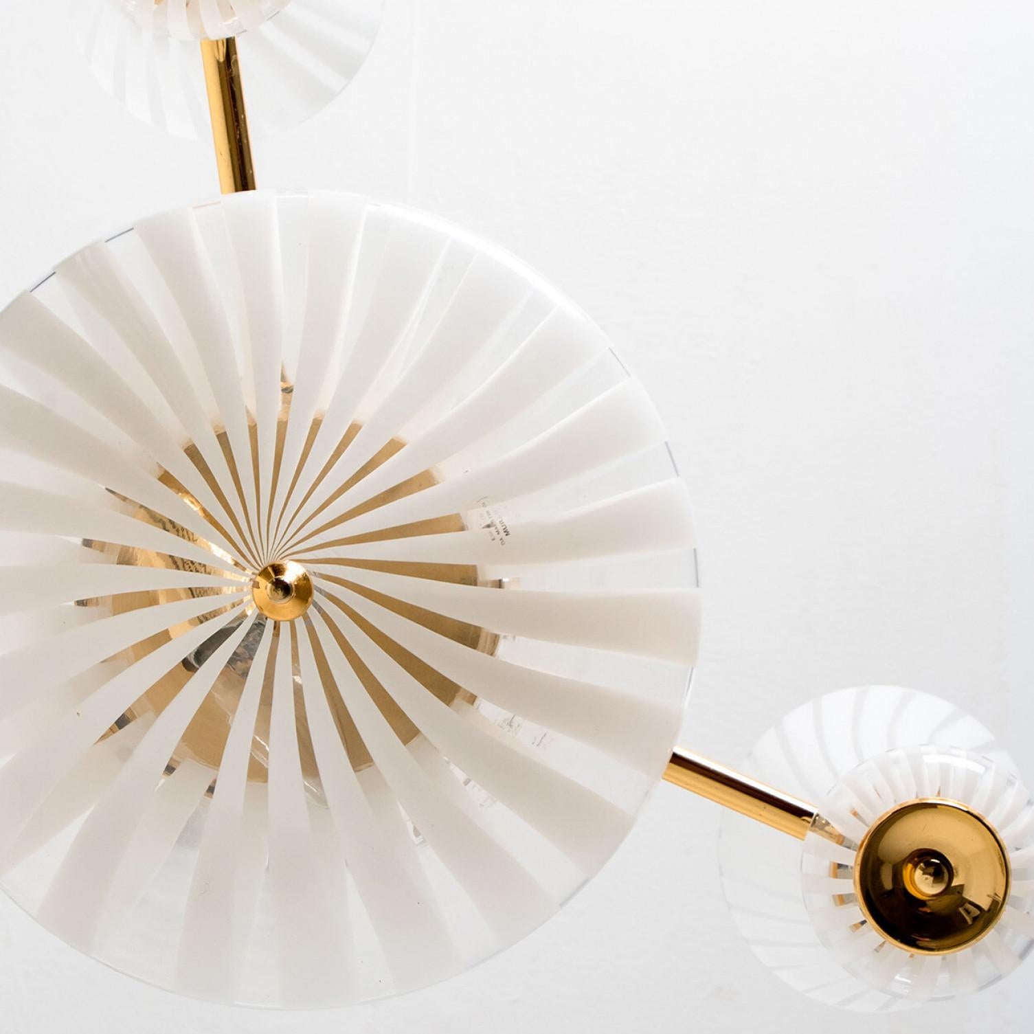 Lampe à suspension en verre de Murano blanc transparent et rayé, années 1970 en vente 2