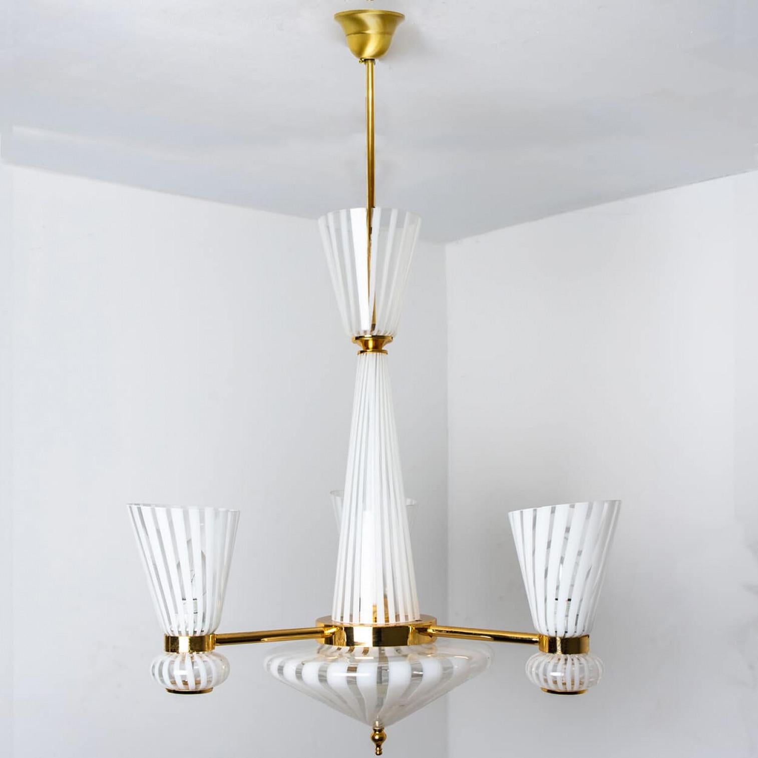 Mid-Century Modern Striped Murano White Clear Glass Pendant Light, 1970s For Sale