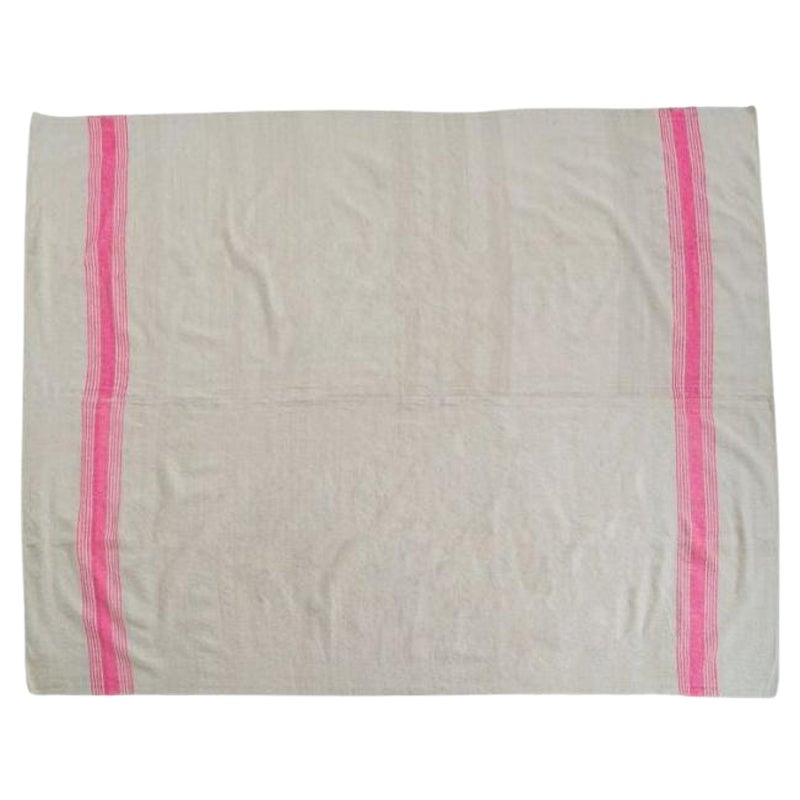 Tapis en lin rose rayé en vente