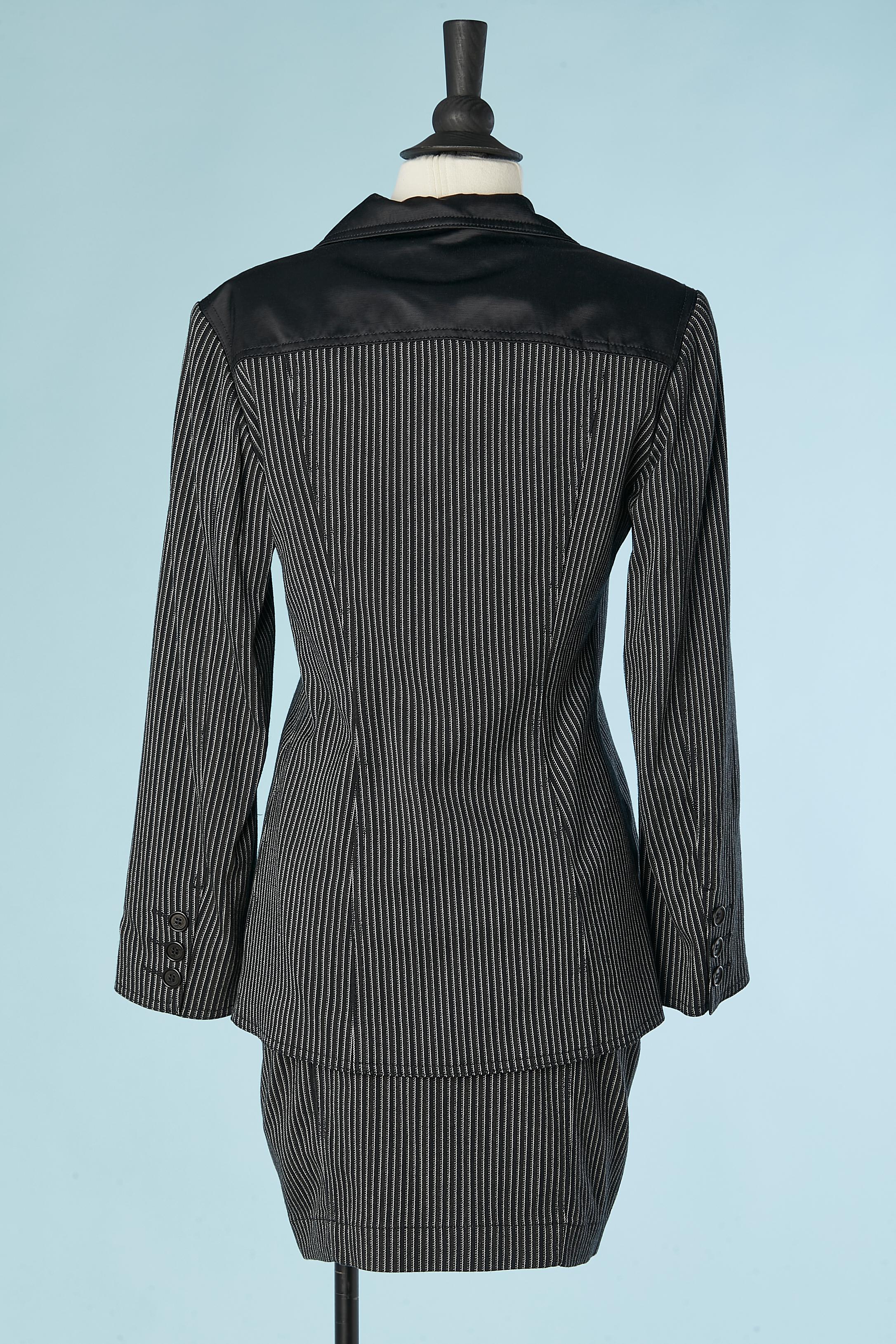 Striped skirt-suit with black inset Moschino Jeans  For Sale 2