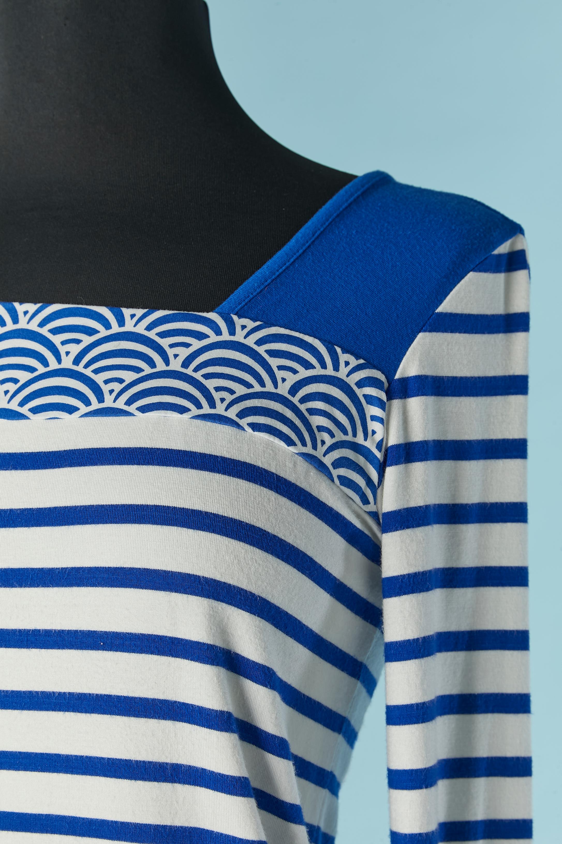 Camiseta de rayas y manga larga. Composición del tejido: 93% rayón, 7% elastán. 
TALLA 14 años / Talla M / 38