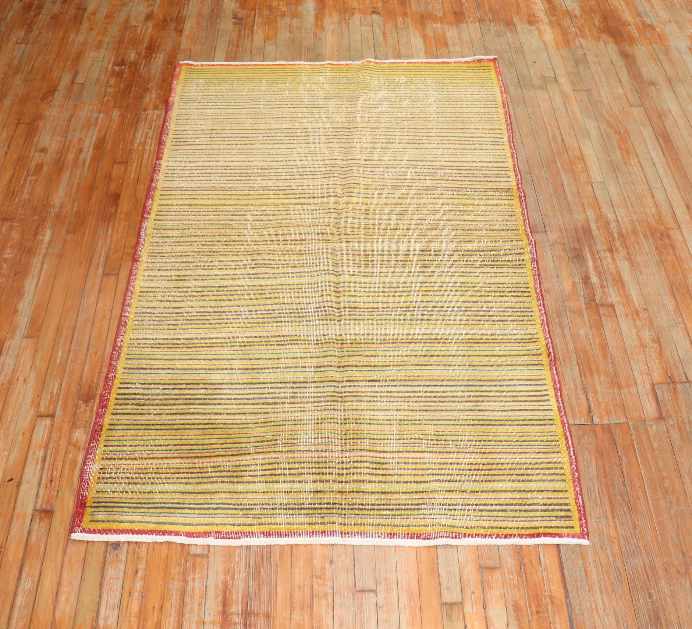 Gestreifter trkischer Vintage-Dekoteppich im Angebot 3