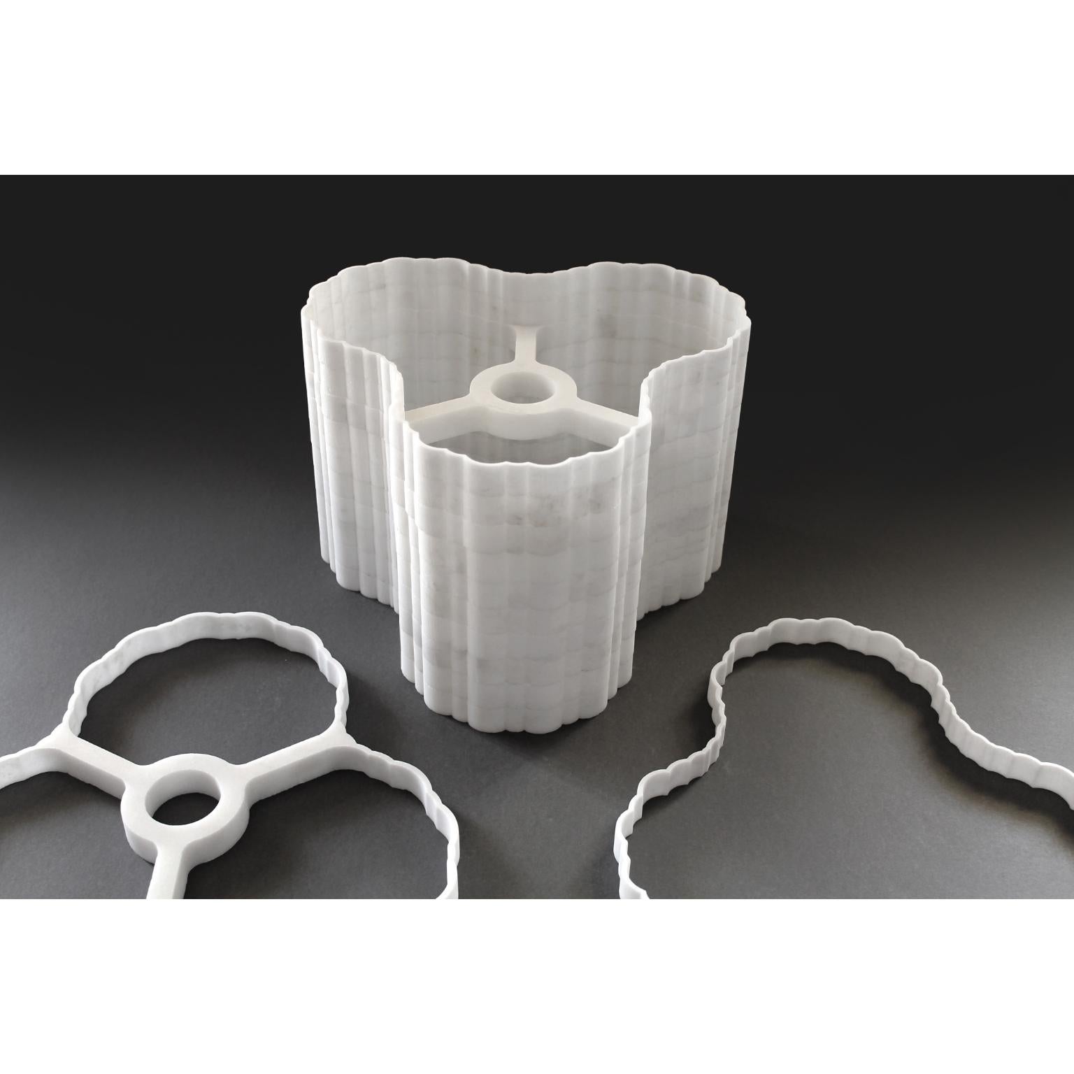 Autre Lampe de table décorative Stripes A1 en marbre blanc Afyon by Bufalini Marmi en vente