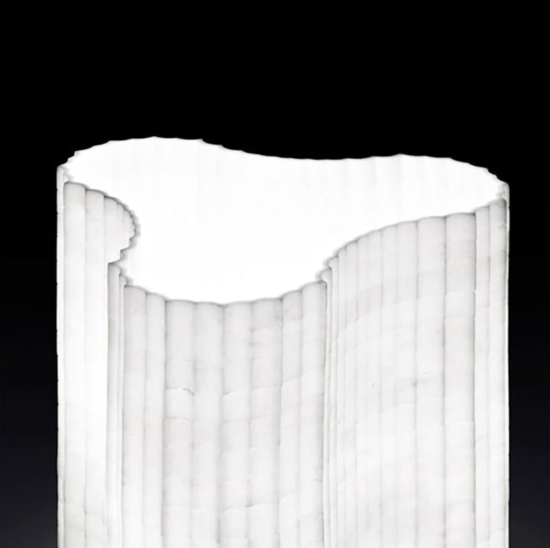 Moderne Lampe de table décorative Stripes A2 en marbre blanc Afyon by Bufalini Marmi en vente