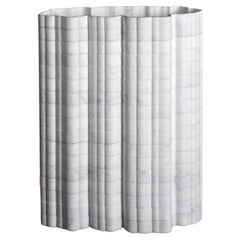 Jarrón decorativo Stripes A3 de mármol Statuario by Bufalini Marmi