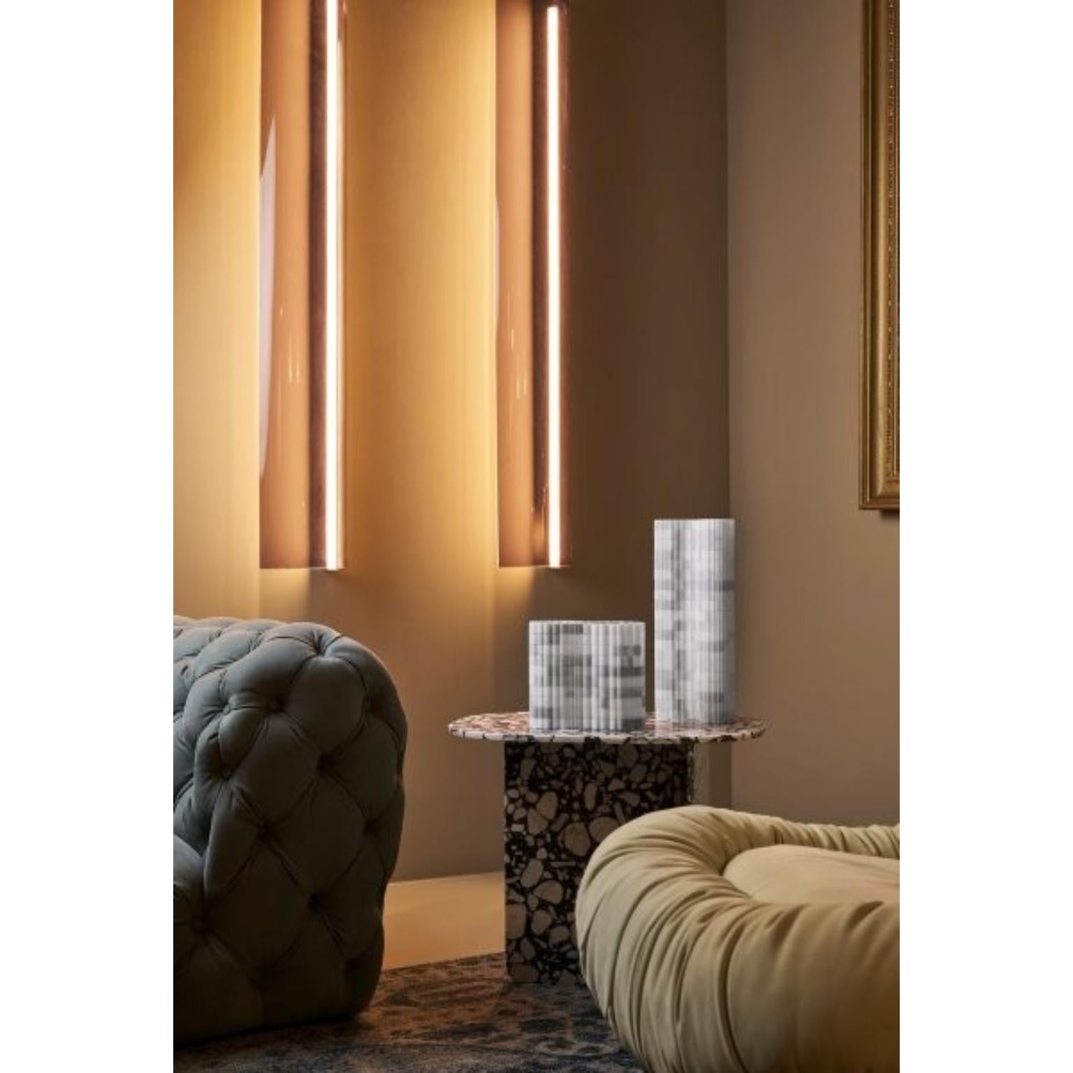 Jarrón decorativo Stripes B3 de mármol Striato Olimpico apomazado by Bufalini Marmi en venta 2