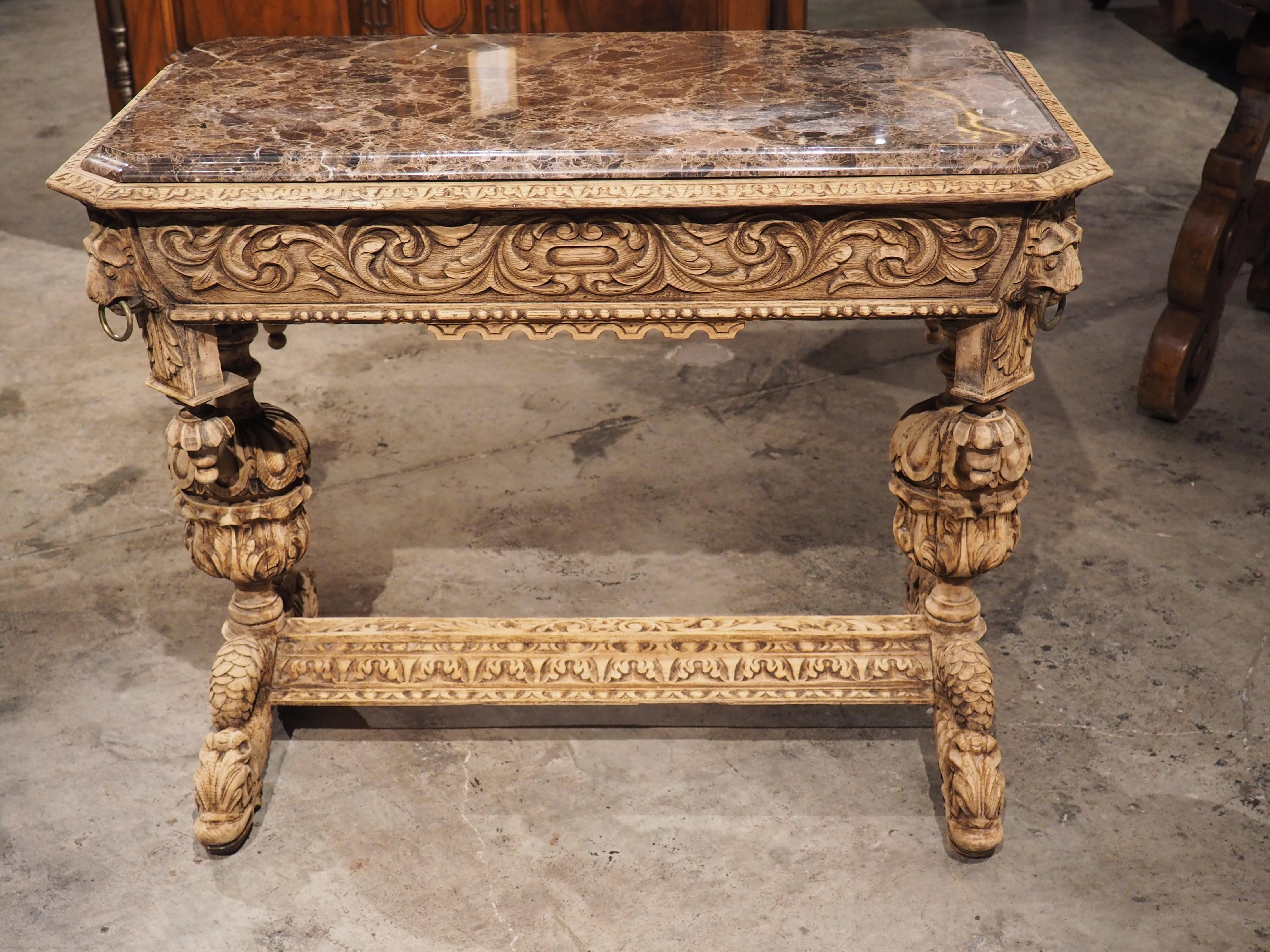 Table de style Renaissance en chêne français du 19ème siècle, rayée, avec plateau en marbre en vente 1
