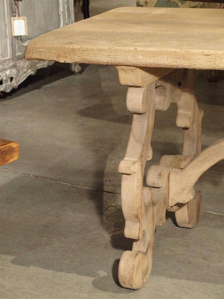 Stripped Antique Tuscan Oak Dining Table, Late 19th Century 8