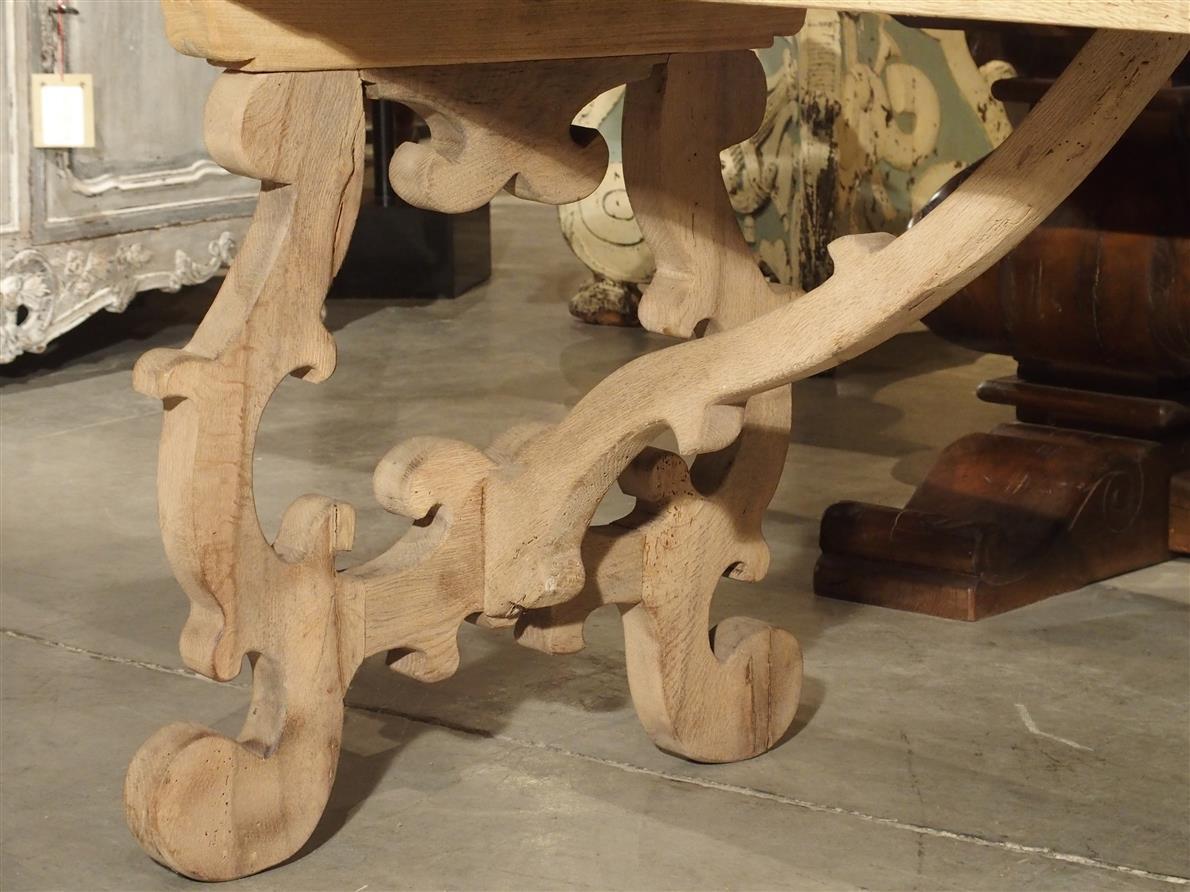 Stripped Antique Tuscan Oak Dining Table, Late 19th Century 4