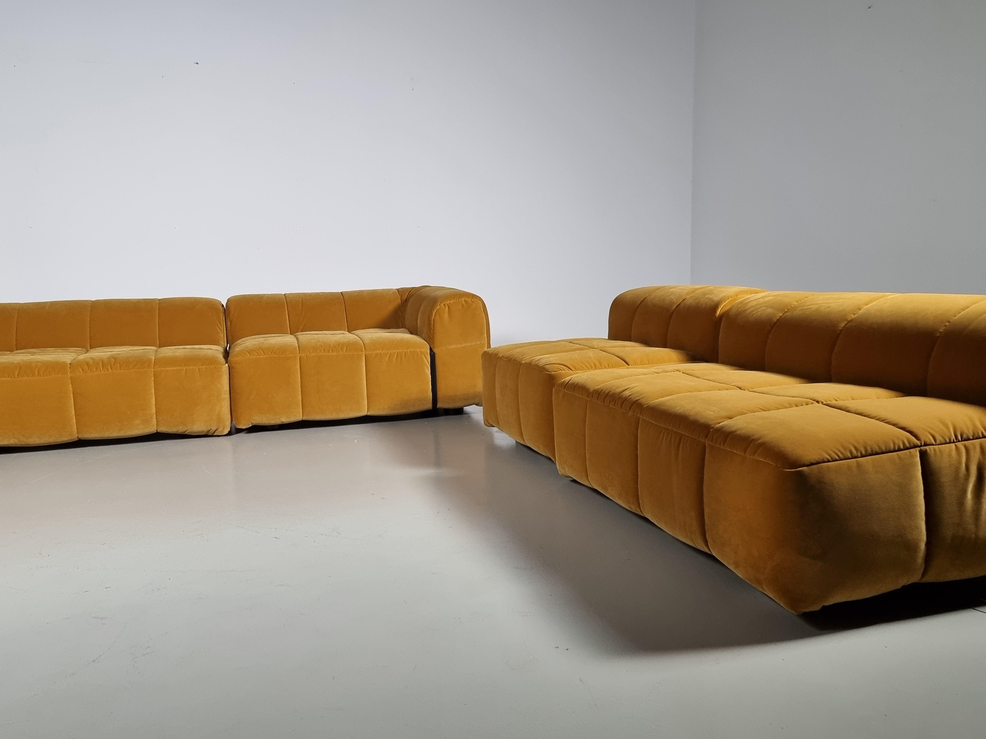 Late 20th Century Strips Modular Sofa in gold/yellow velvet by Cini Boeri for Arflex, 1970s