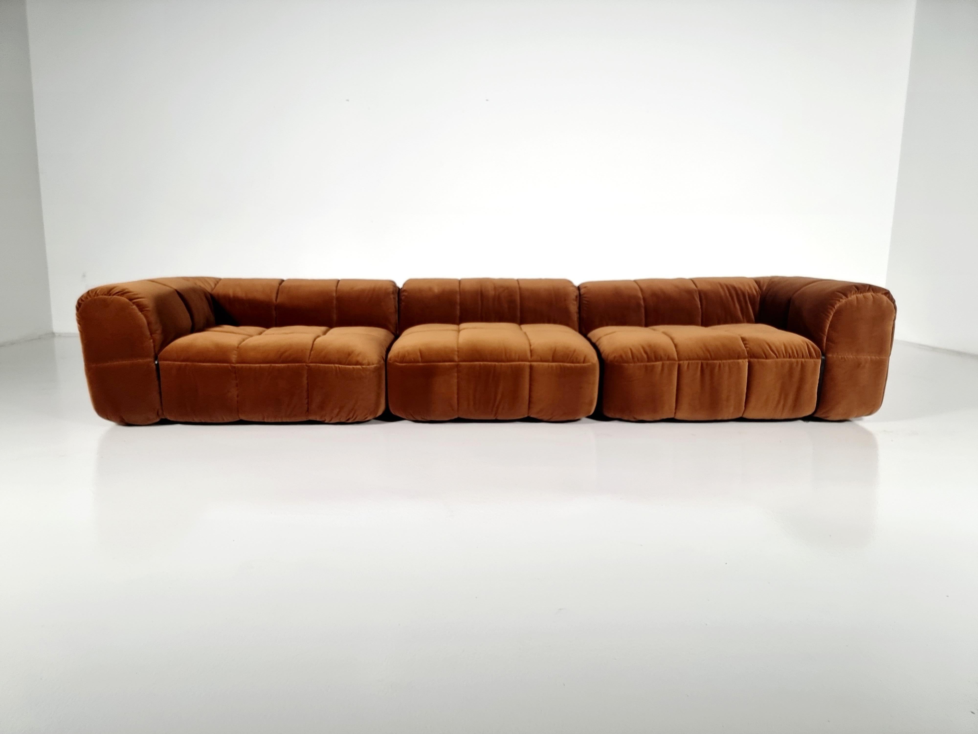 Strips Sofa in caramel brown velvet by Cini Boeri for Arflex, 1970s 1