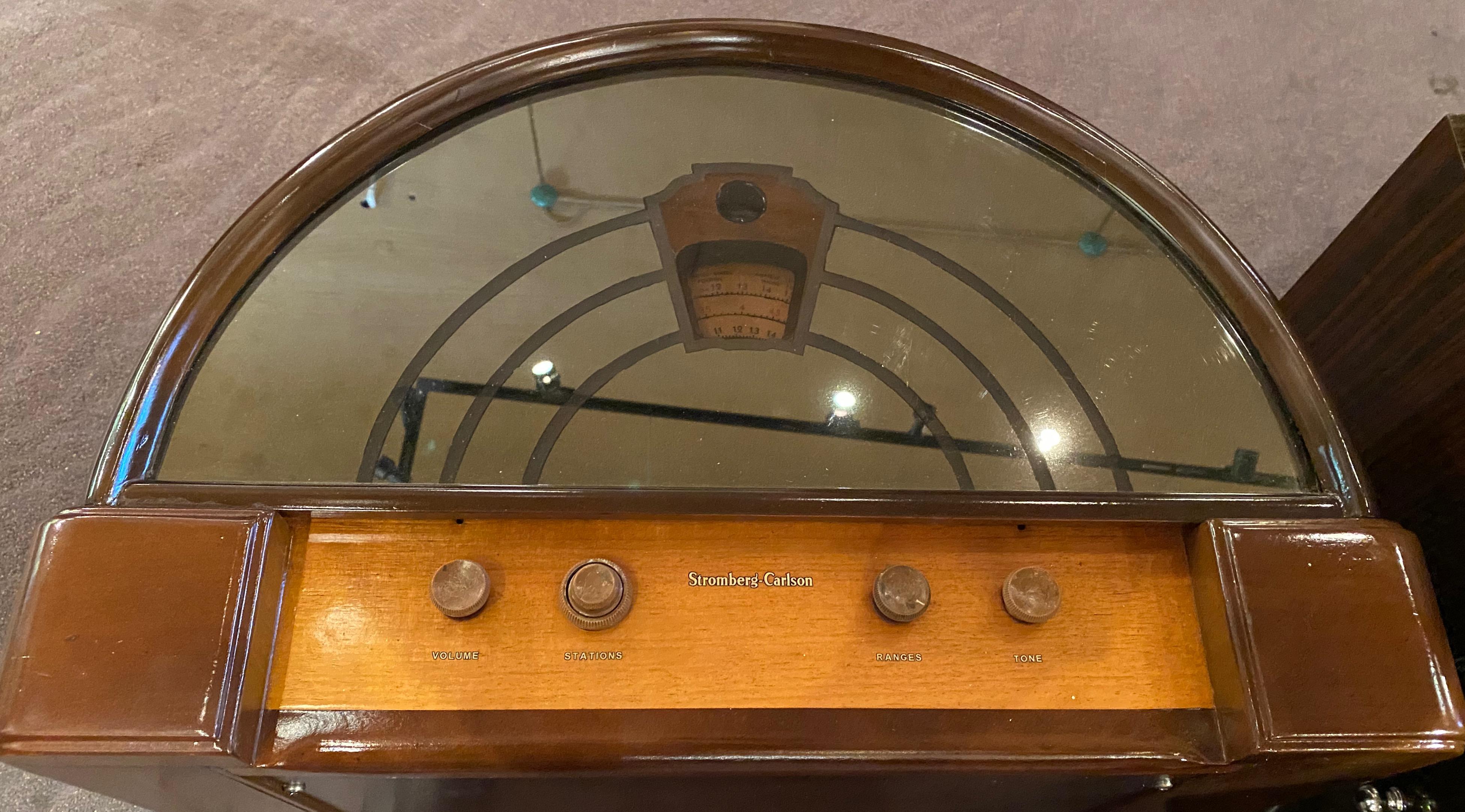 Stromberg-Carlson 231-R Chairside Tube Radio Bluetooth, '1937' In Good Condition In Oakland, CA