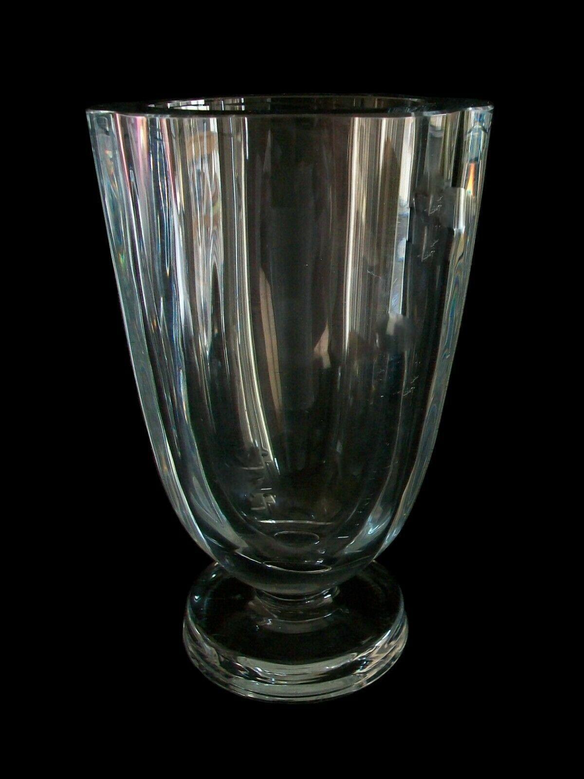 Hand-Crafted Strömberg Glass - Mid-Century Modern Crystal Vase, Signed, Sweden, circa 1950 For Sale