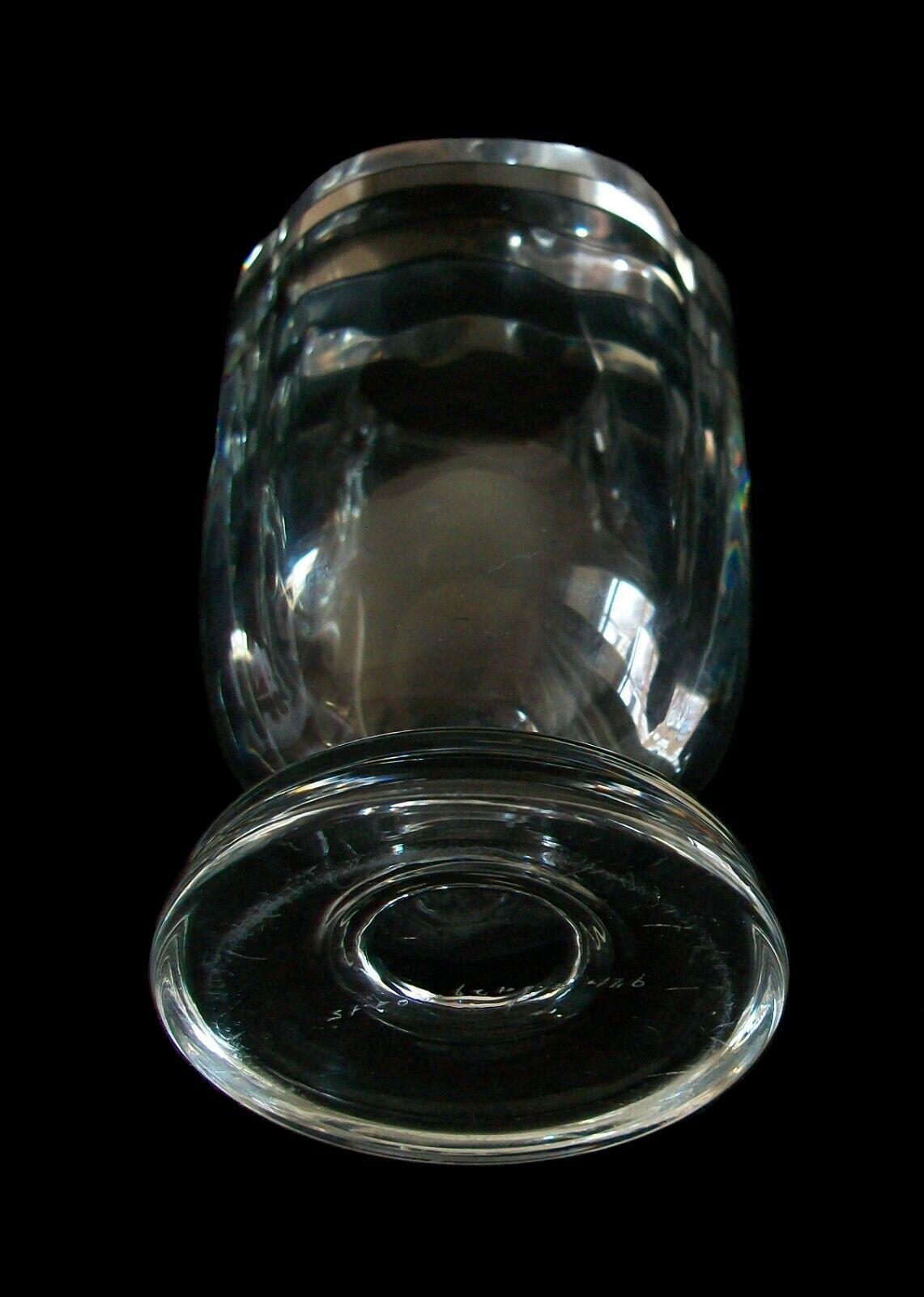 20th Century Strömberg Glass - Mid-Century Modern Crystal Vase, Signed, Sweden, circa 1950 For Sale
