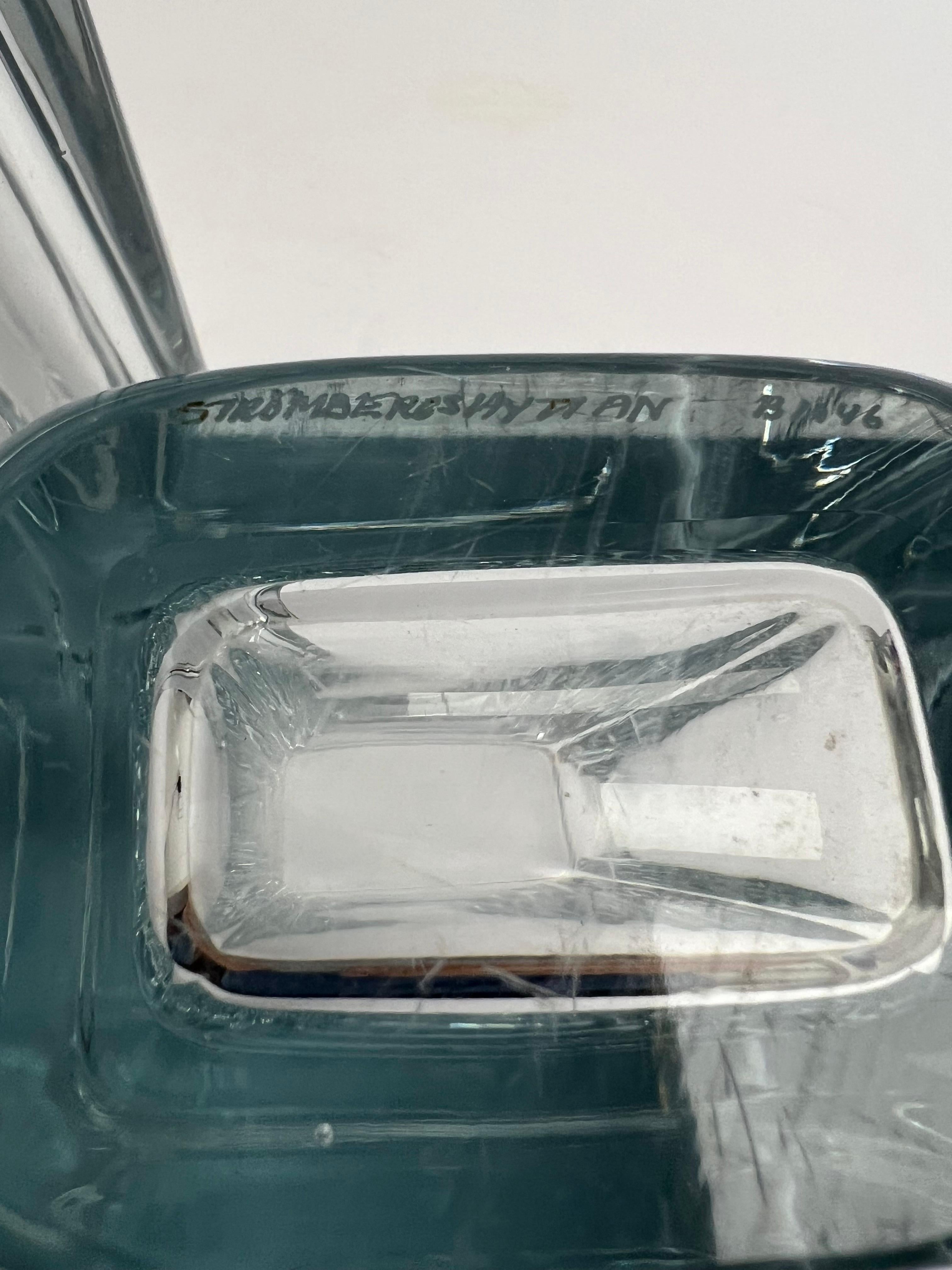 Verre d'art Stromberg paire de vases épais en verre d'art suédois des années 1960 en vente