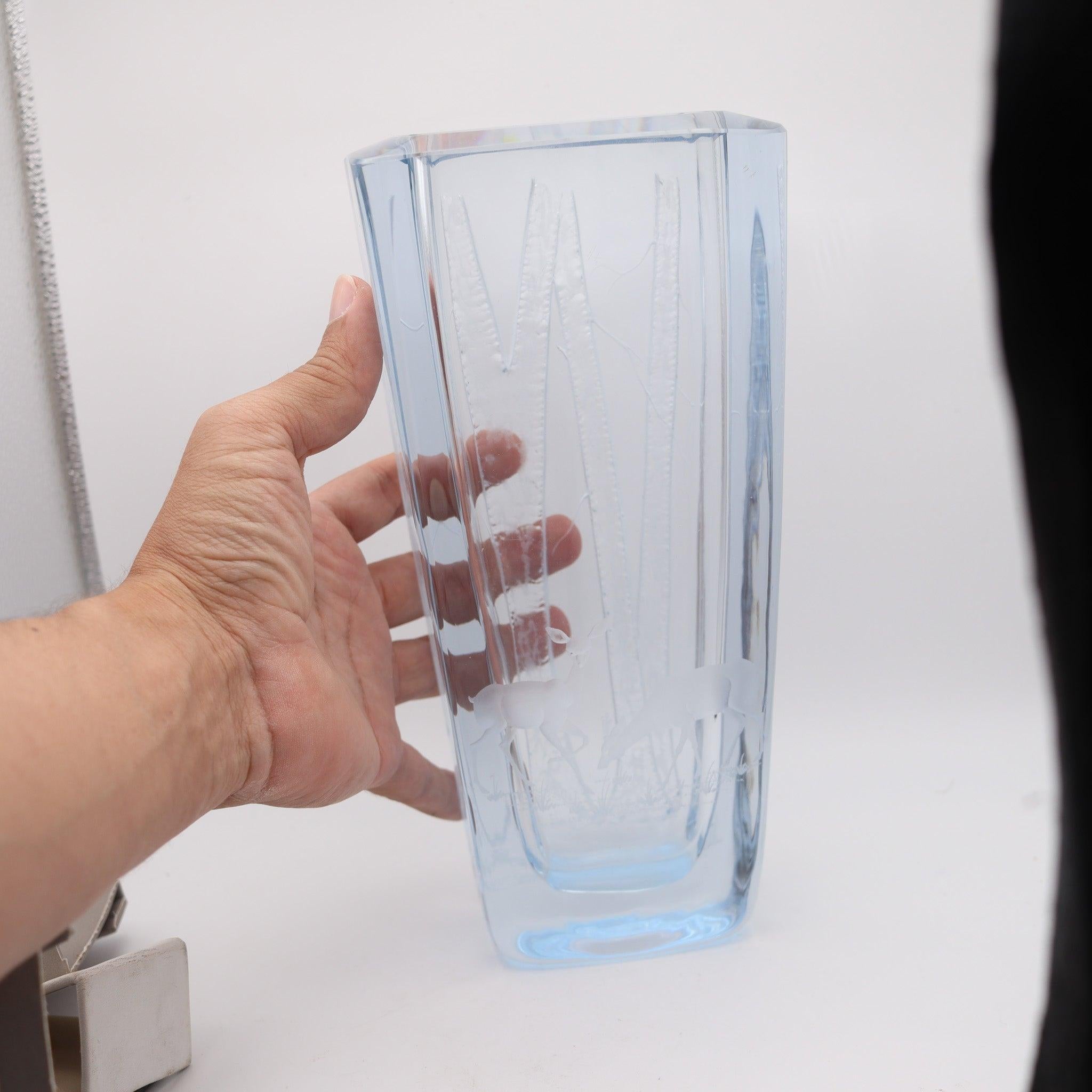 STROMBERGSHYTTAN 1950-60 Sweden Laila Von Wendel Decorative Art Glass Vase For Sale 4
