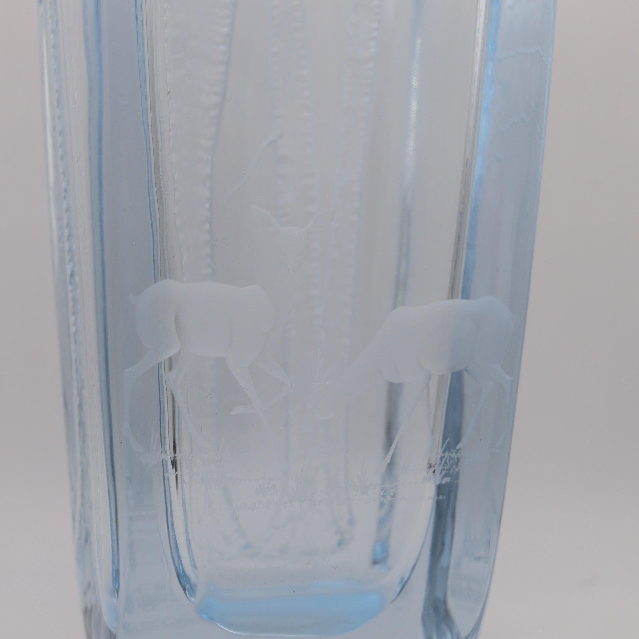 Mid-20th Century STROMBERGSHYTTAN 1950-60 Sweden Laila Von Wendel Decorative Art Glass Vase For Sale