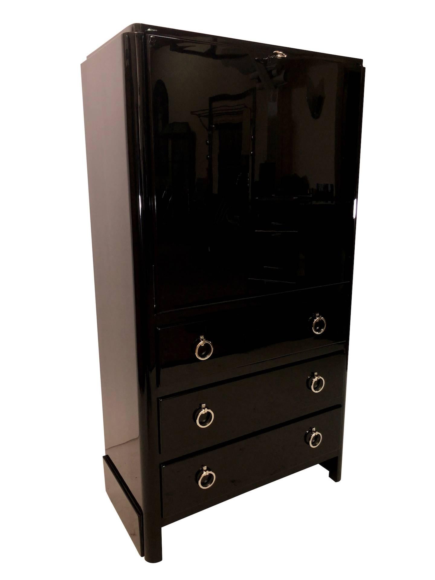 Strong 1930s French Art Deco Bureau in Black Lacquer with Drawers In Excellent Condition In Ulm, DE