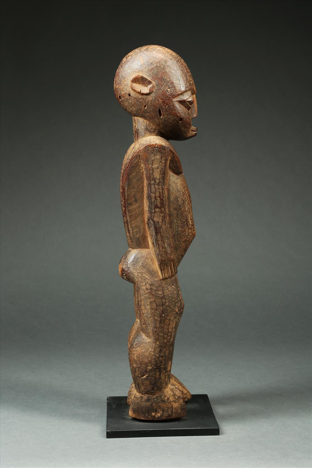 Hand-Carved Strong Cubist Lobi Standing Figure Ghana Burkina Faso Africa, Early 20th Century For Sale