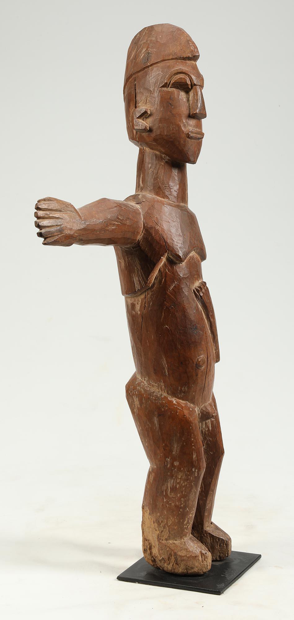 Tribal Strong Cubist Lobi Standing Figure One Arm Out Ghana, Africa Early 20th Century For Sale