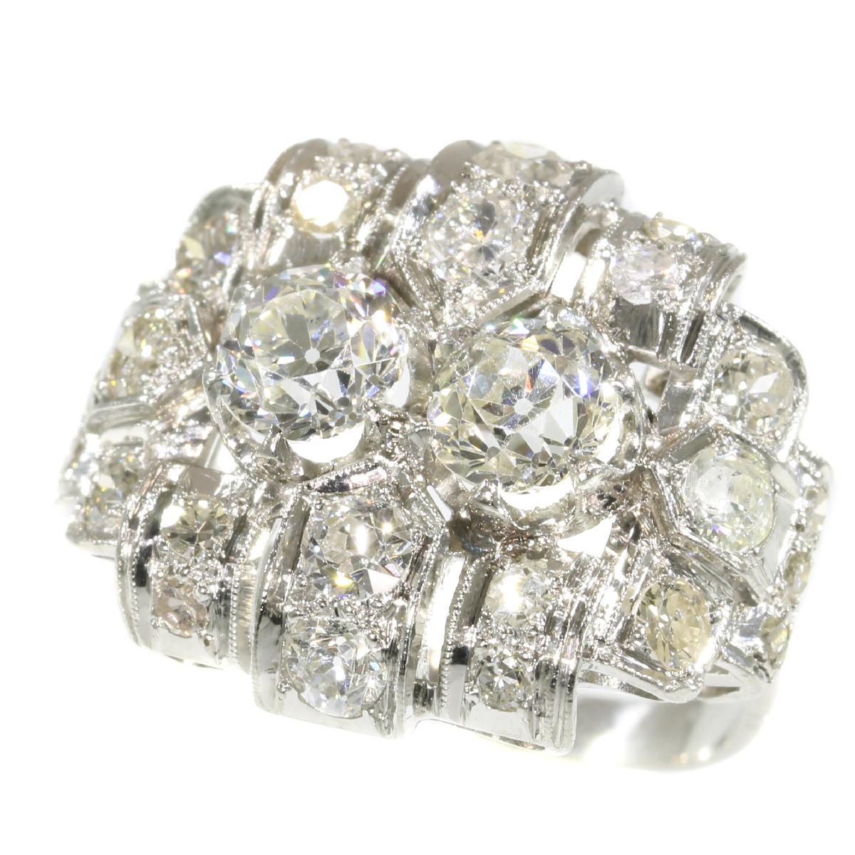 Round Cut Strong Design Art Deco Platinum Diamond ‘2.50 Carat’ Engagement Ring For Sale