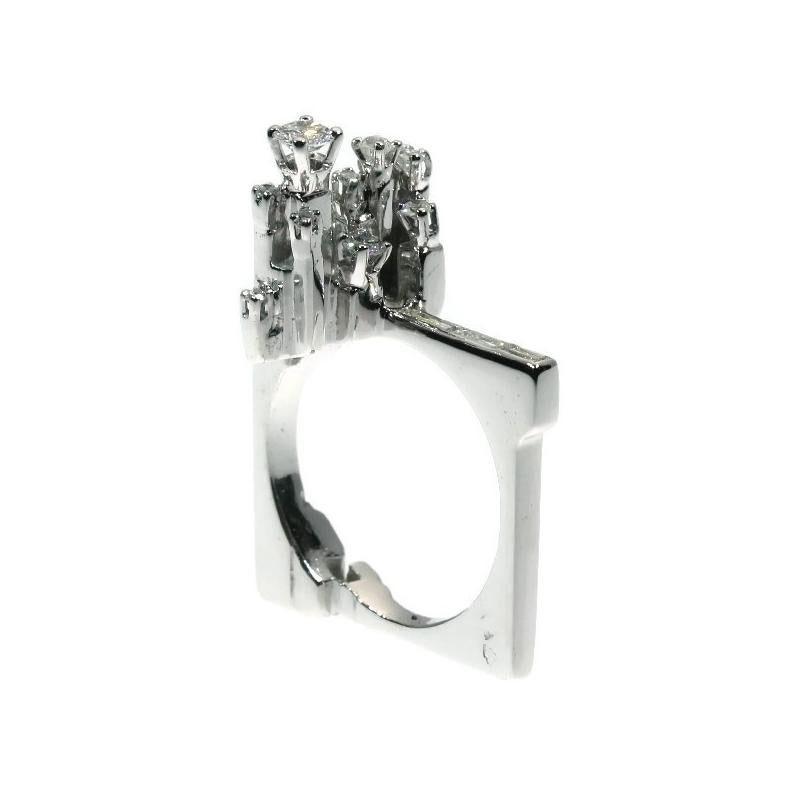 Strong Design Artist Jewelry French Platinum Ring with Diamonds from the 1960s For Sale 1