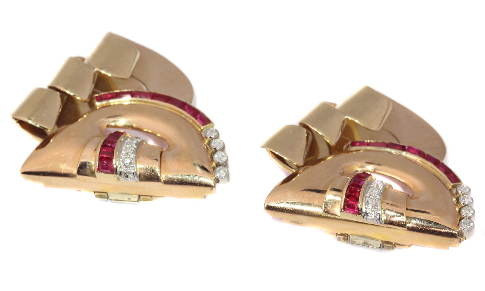 Strong Design Three-Tone Gold Retro Double Clip with Diamonds and Rubies, 1940s For Sale 9