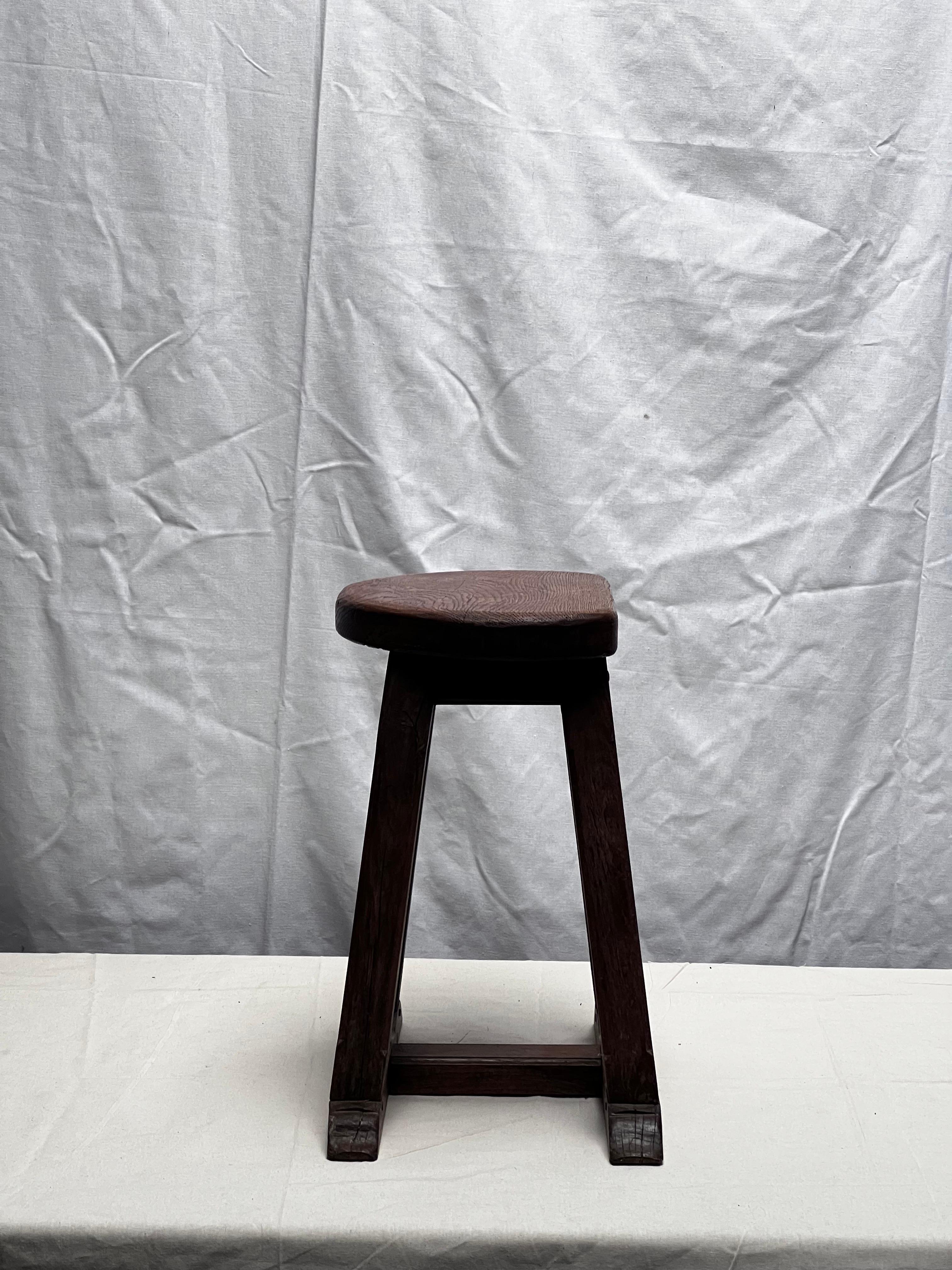 Strong French Stained Wooden Stool with handle circa 1900 Brutalist For Sale 1