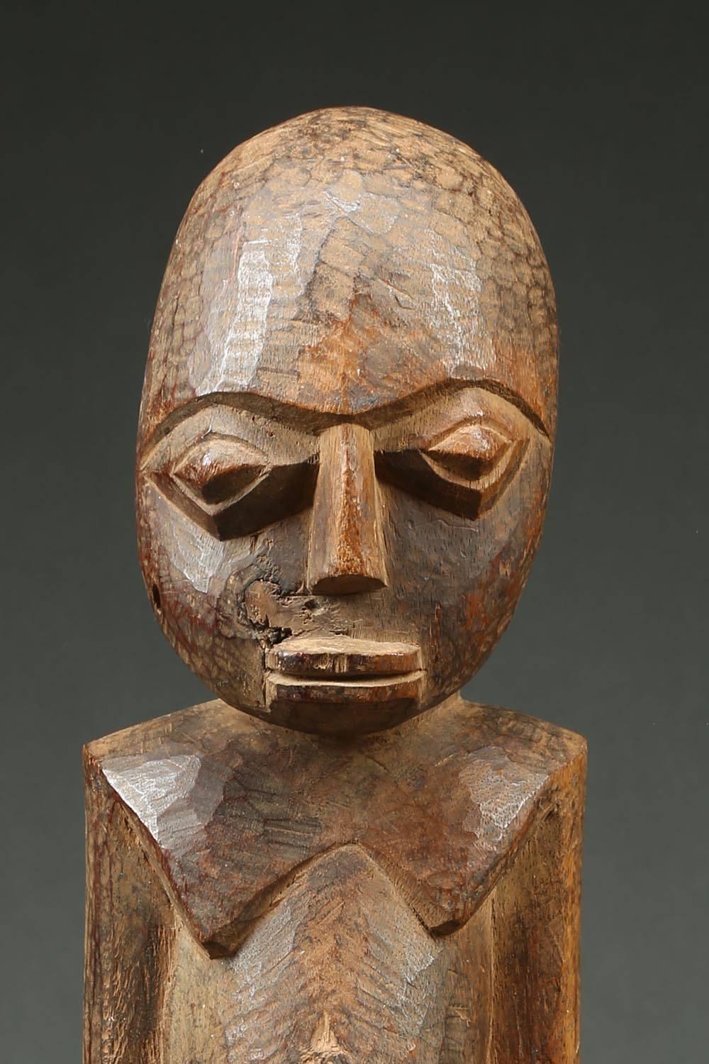 Ghanaian Strong Cubist Lobi Standing Figure Ghana Burkina Faso Africa Early 20th Century For Sale