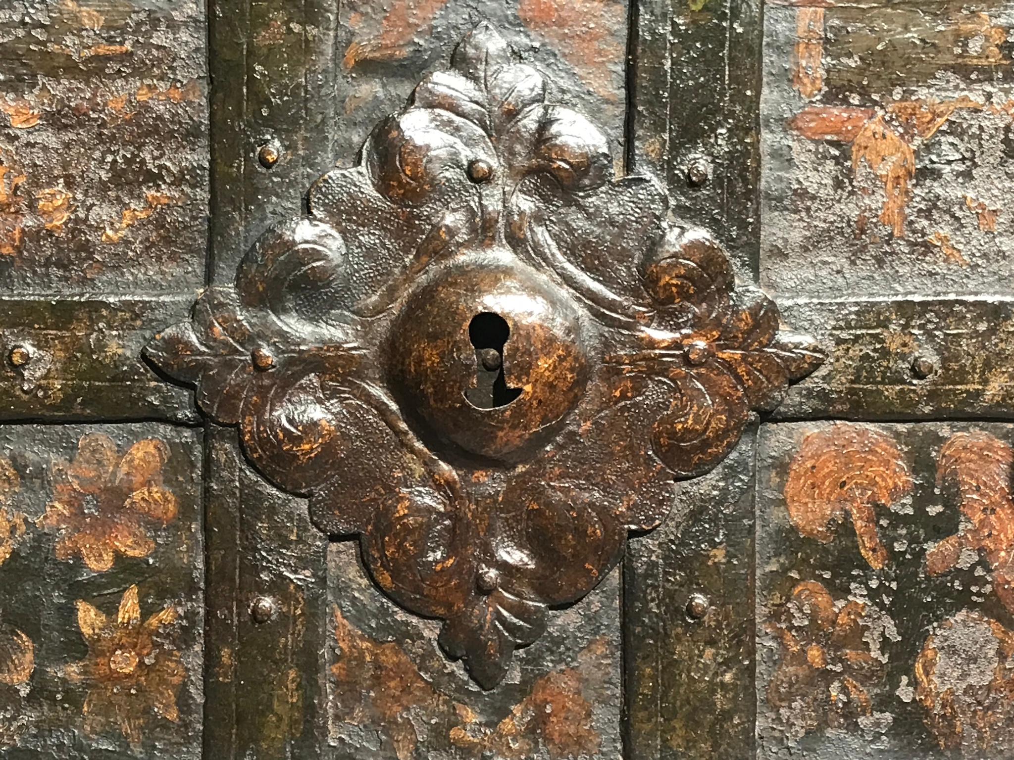 Strongbox Safe Iron Painted Armada Chest Nuremberg Renaissance In Good Condition For Sale In BUNGAY, SUFFOLK