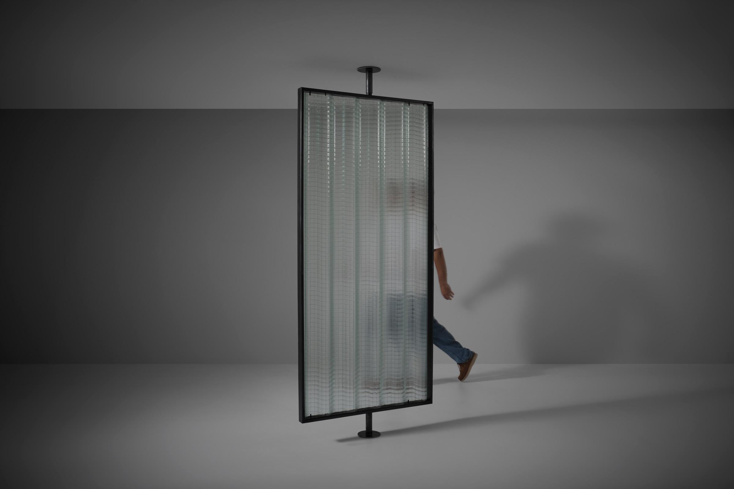 Mid-Century Modern Structured Corrugated Glass Room Dividers by Saint-Gobain, France 1950s For Sale