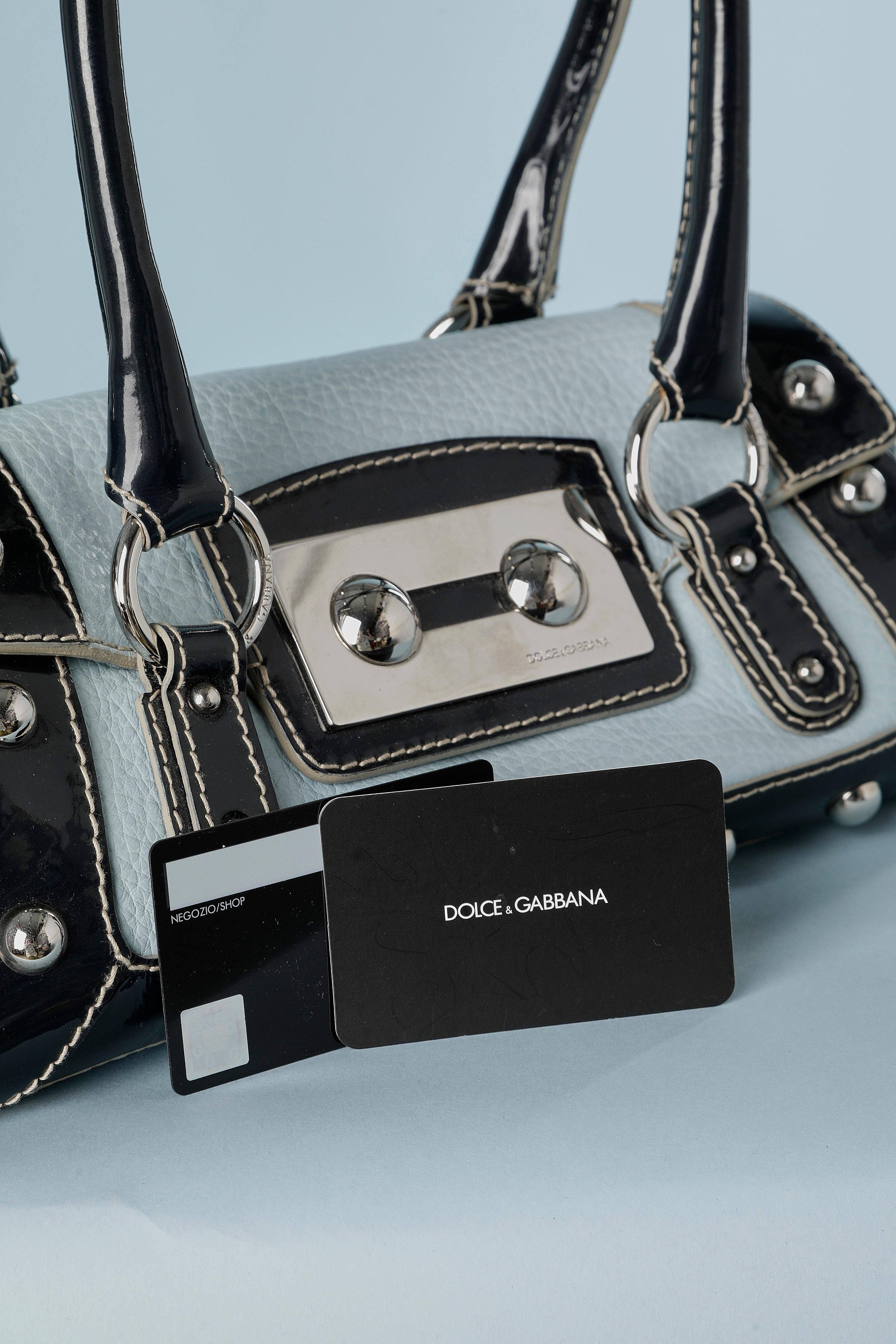 Structured Handtasche aus schwarzem Lackleder und blauem Leder von Dolce & Gabbana  im Angebot 1