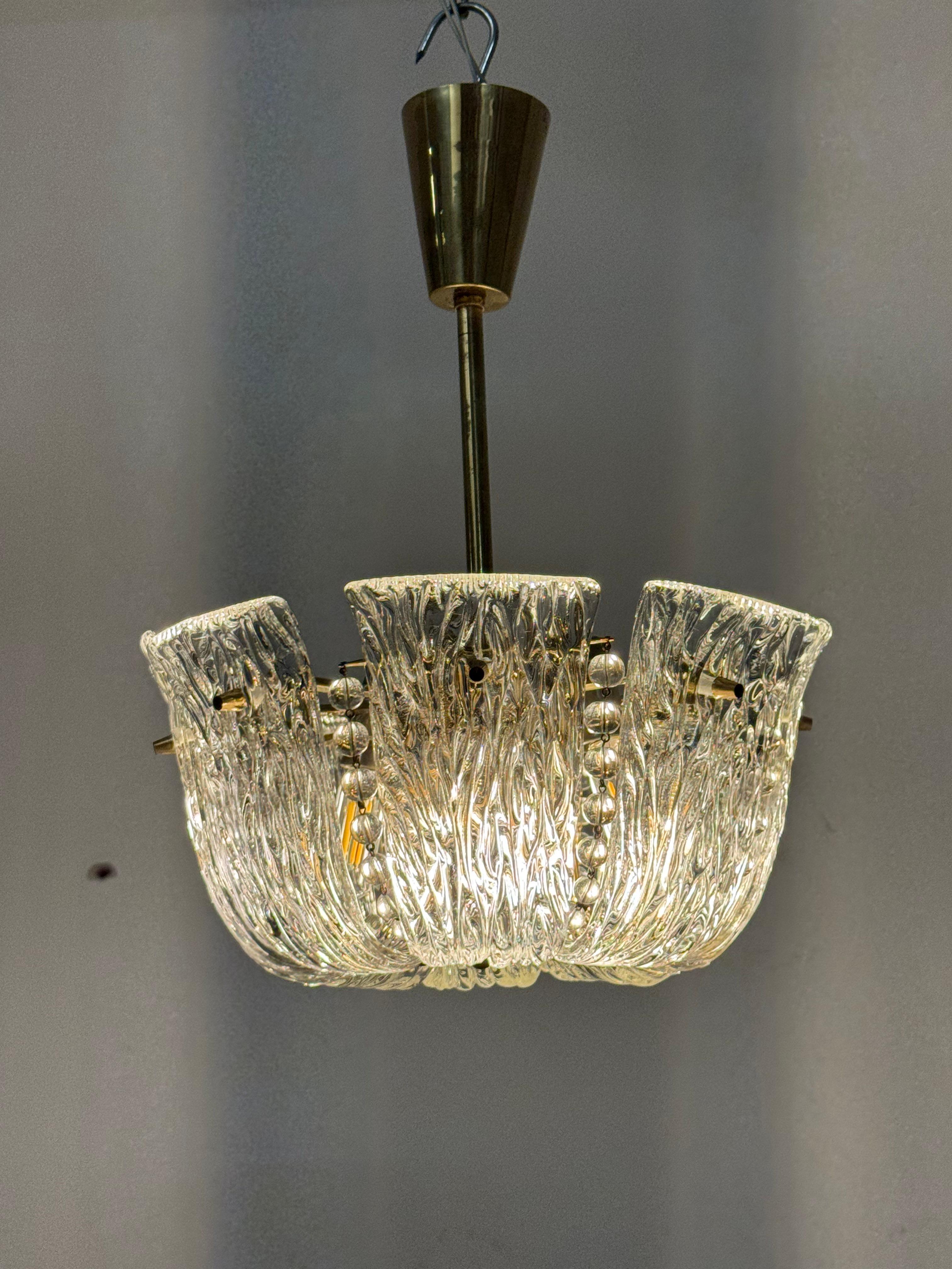 Structured Ice Glass Chandelier by J.T. Kalmar In Good Condition For Sale In Vienna, AT