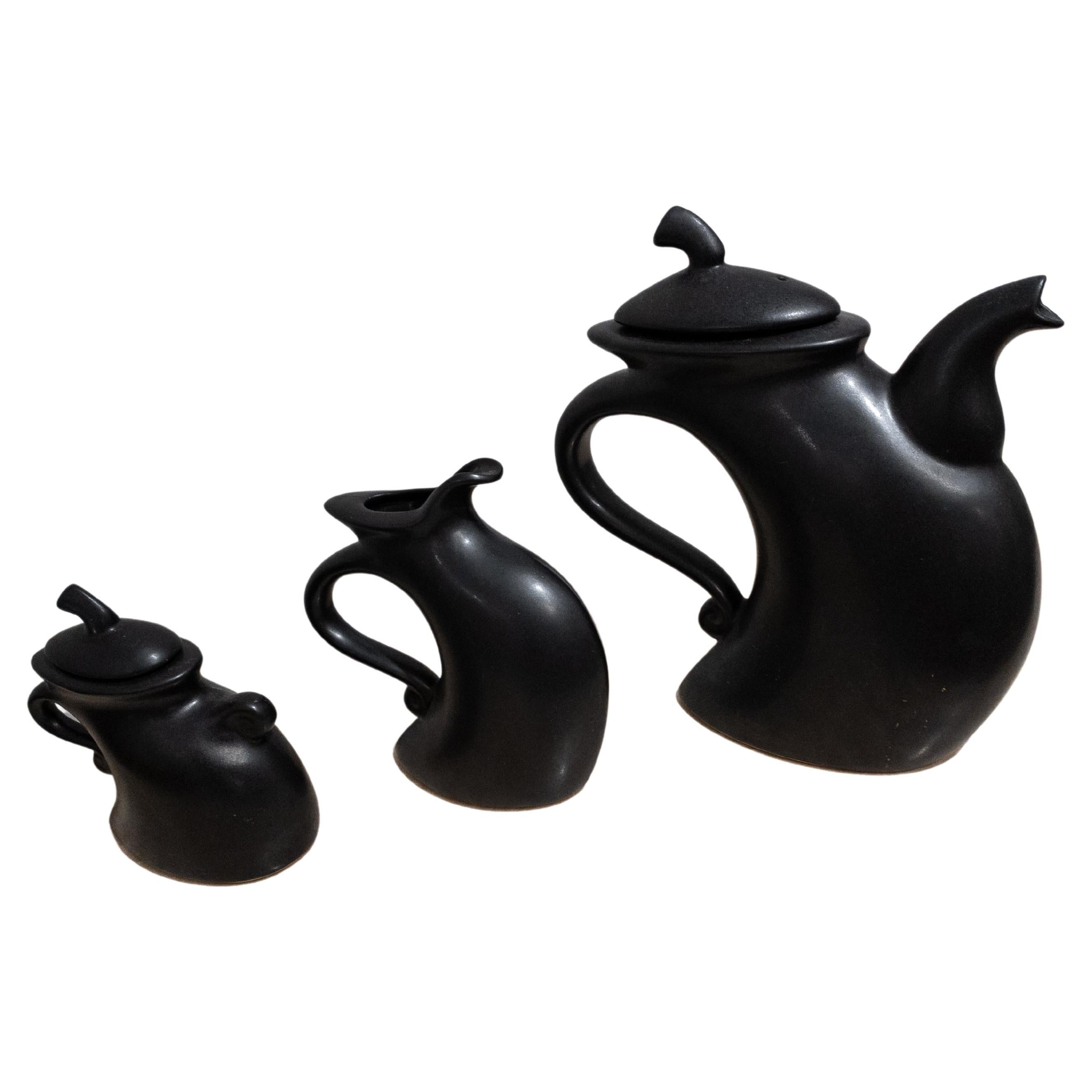 “Struttin Down 5th Avenue” Ceramic Tea Set For Sale
