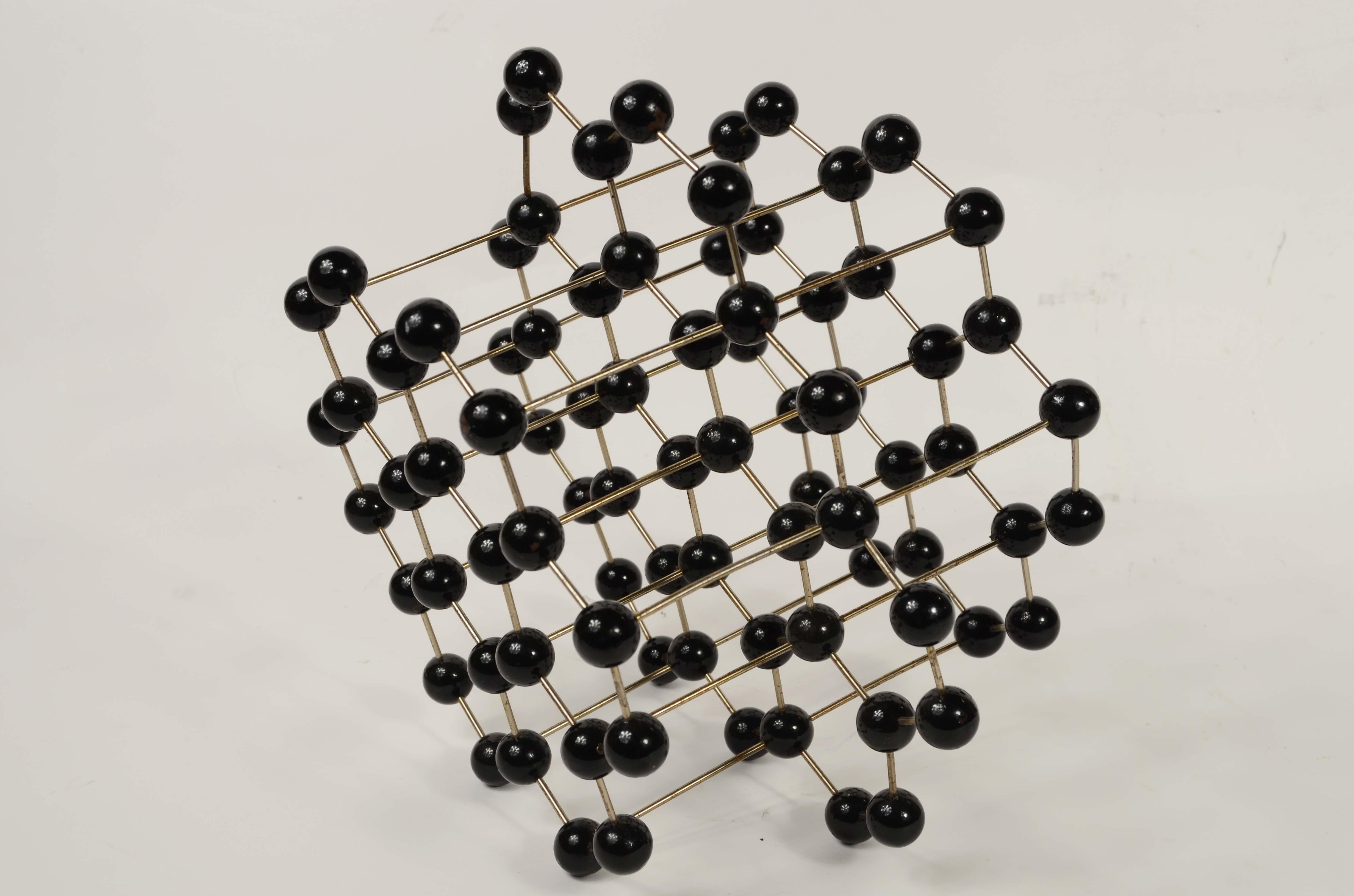 Metal Atomic structure for educational use of metal graphite with Bakelite spheres For Sale
