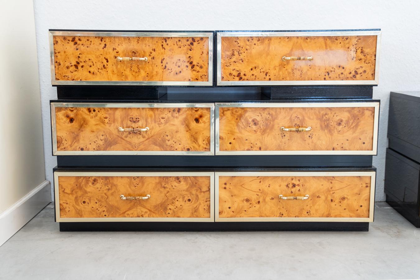 Bed frame, chest of drawers and pair of bedside tables in 1970s briarwood 7