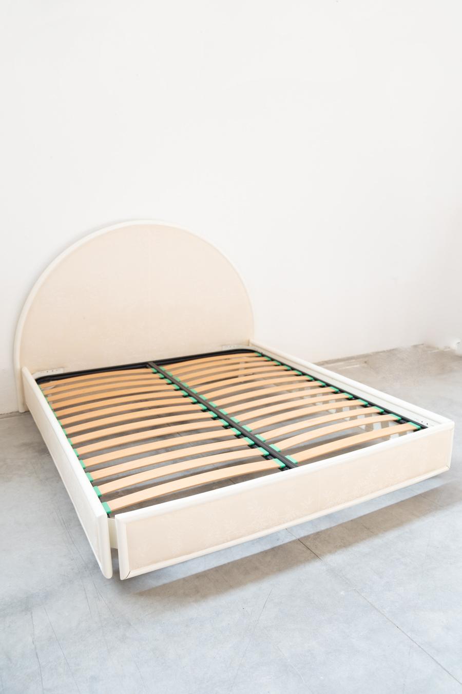 Bamboo double bed frame, 1980s For Sale 4